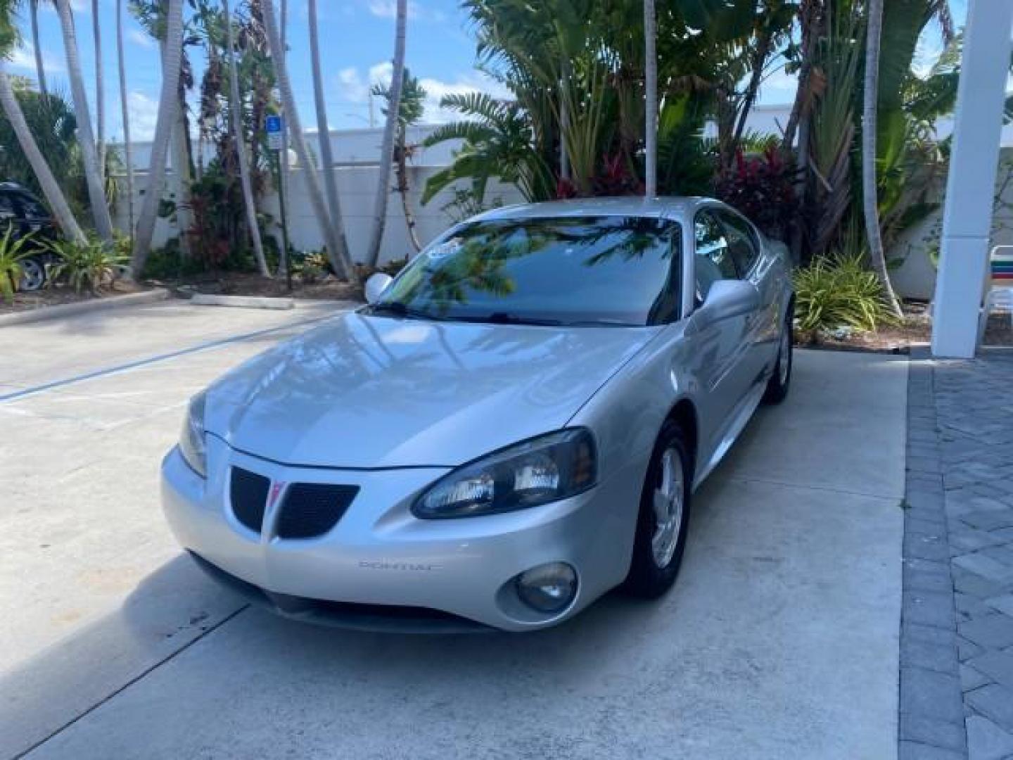 2004 Greystone Metallic /Dark Pewter Pontiac Grand Prix GT2 LOW MILES 76,788 1 OWNER FL (2G2WS522041) with an 3.8L 3800 Series Iii V6 SFI Engine engine, Automatic transmission, located at 4701 North Dixie Hwy, Pompano Beach, FL, 33064, (954) 422-2889, 26.240938, -80.123474 - OUR WEBPAGE FLORIDACARS1.COM HAS OVER 100 PHOTOS AND FREE CARFAX LINK 2004 PONTIAC GRAND PRIX GT2 VIN: 2G2WS522041302919 2 G 2 W S 5 2 2 0 4 1 3 0 2 9 1 9 SEDAN 4 DR 3.8L V6 F 30 MPG THE BEST GASOLINE FRONT WHEEL DRIVE Top Features Alloy Wheels Cloth Seats Basic Features ABS Brakes CD Audio Power Mi - Photo#3