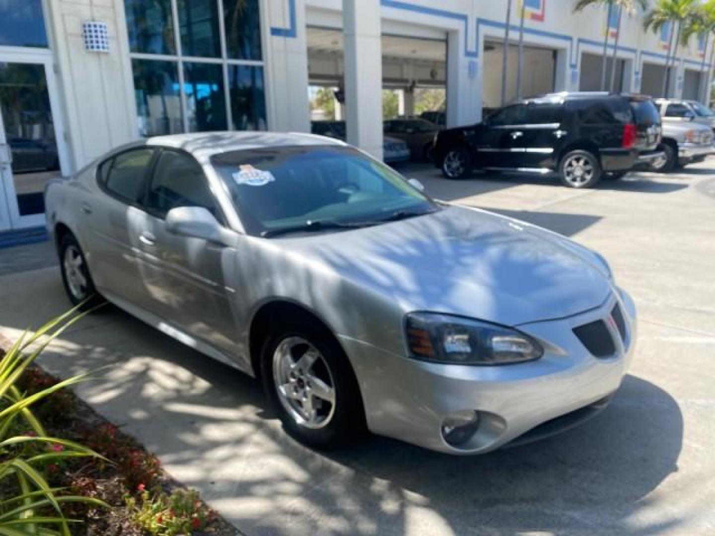 2004 Greystone Metallic /Dark Pewter Pontiac Grand Prix GT2 LOW MILES 76,788 1 OWNER FL (2G2WS522041) with an 3.8L 3800 Series Iii V6 SFI Engine engine, Automatic transmission, located at 4701 North Dixie Hwy, Pompano Beach, FL, 33064, (954) 422-2889, 26.240938, -80.123474 - OUR WEBPAGE FLORIDACARS1.COM HAS OVER 100 PHOTOS AND FREE CARFAX LINK 2004 PONTIAC GRAND PRIX GT2 VIN: 2G2WS522041302919 2 G 2 W S 5 2 2 0 4 1 3 0 2 9 1 9 SEDAN 4 DR 3.8L V6 F 30 MPG THE BEST GASOLINE FRONT WHEEL DRIVE Top Features Alloy Wheels Cloth Seats Basic Features ABS Brakes CD Audio Power Mi - Photo#24