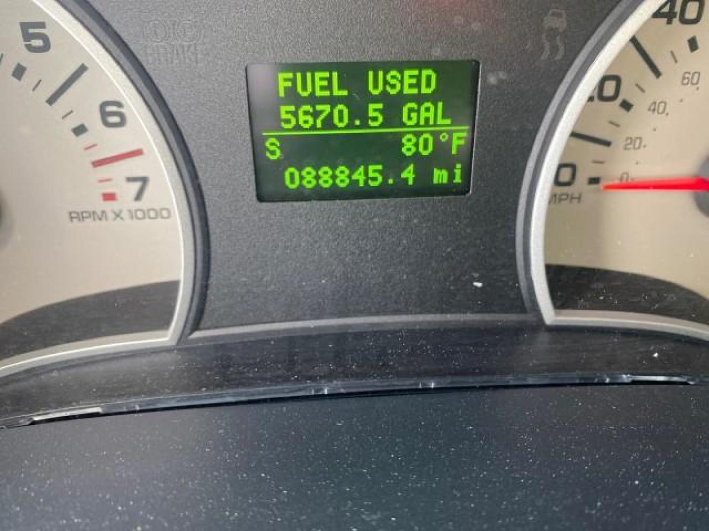 2006 Oxford White /Camel Ford Explorer Eddie Bauer 1 OWNER LOW MILES 88,841 (1FMEU64E56U) with an 4.0L SOHC V6 Engine engine, Automatic transmission, located at 4701 North Dixie Hwy, Pompano Beach, FL, 33064, (954) 422-2889, 26.240938, -80.123474 - OUR WEBPAGE FLORIDACARS1.COM HAS OVER 100 PHOTOS AND FREE CARFAX LINK 2006 FORD EXPLORER EDDIE BAUER VIN: 1FMEU64E56UA54894 1 F M E U 6 4 E 5 6 U A 5 4 8 9 4 4 DOOR WAGON/SPORT UTILITY 4.0L V6 F SOHC GASOLINE REAR WHEEL DRIVE Top Features Alloy Wheels Running Boards Leather Seats Sunroof(s) Parking - Photo#18