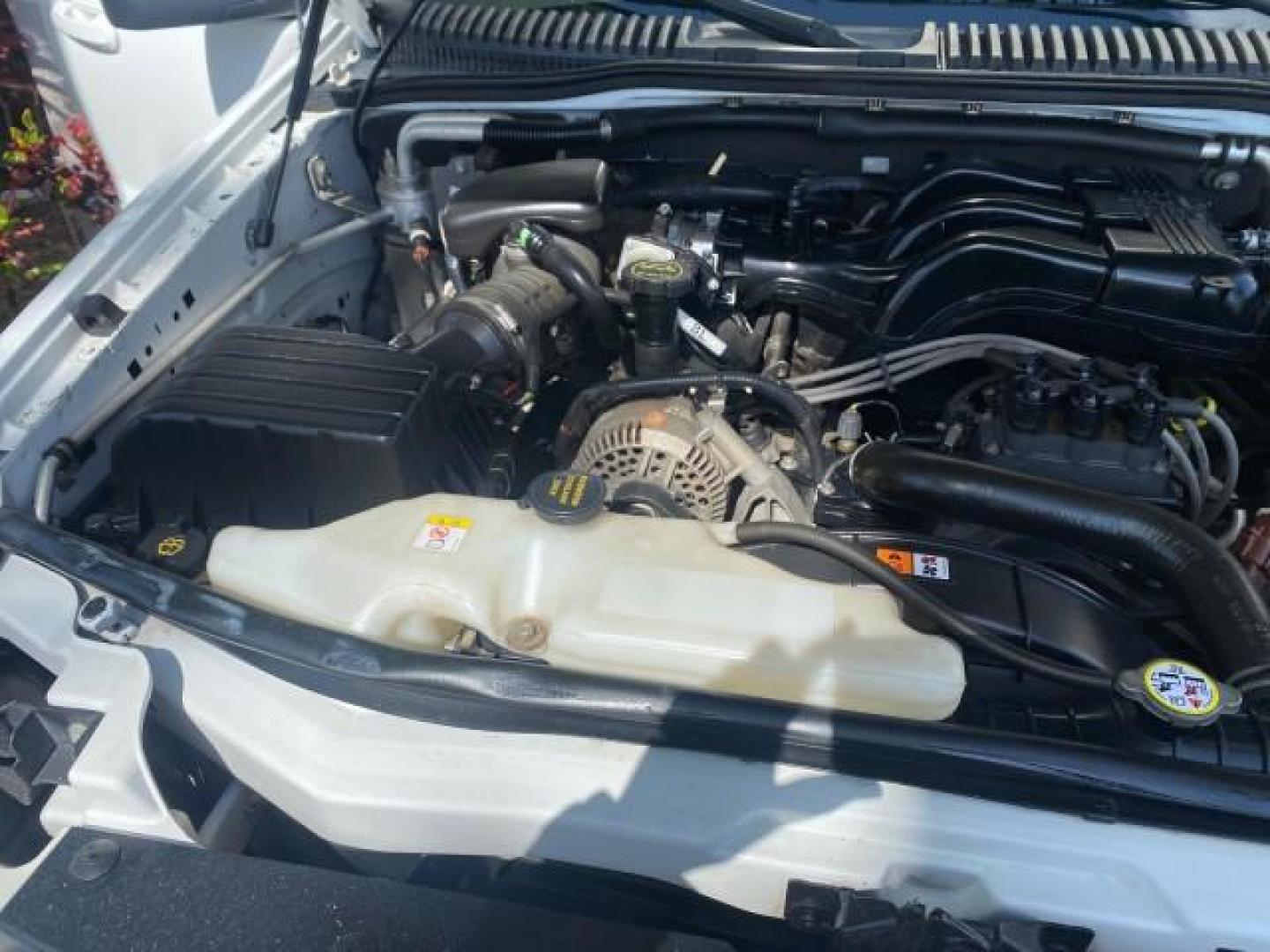 2006 Oxford White /Camel Ford Explorer Eddie Bauer 1 OWNER LOW MILES 88,841 (1FMEU64E56U) with an 4.0L SOHC V6 Engine engine, Automatic transmission, located at 4701 North Dixie Hwy, Pompano Beach, FL, 33064, (954) 422-2889, 26.240938, -80.123474 - OUR WEBPAGE FLORIDACARS1.COM HAS OVER 100 PHOTOS AND FREE CARFAX LINK 2006 FORD EXPLORER EDDIE BAUER VIN: 1FMEU64E56UA54894 1 F M E U 6 4 E 5 6 U A 5 4 8 9 4 4 DOOR WAGON/SPORT UTILITY 4.0L V6 F SOHC GASOLINE REAR WHEEL DRIVE Top Features Alloy Wheels Running Boards Leather Seats Sunroof(s) Parking - Photo#25