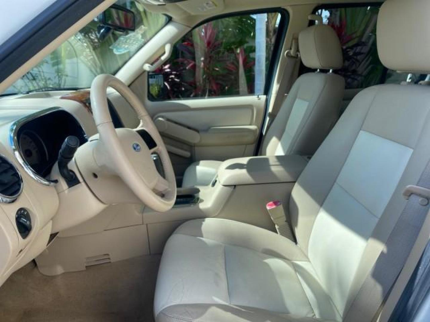 2006 Oxford White /Camel Ford Explorer Eddie Bauer 1 OWNER LOW MILES 88,841 (1FMEU64E56U) with an 4.0L SOHC V6 Engine engine, Automatic transmission, located at 4701 North Dixie Hwy, Pompano Beach, FL, 33064, (954) 422-2889, 26.240938, -80.123474 - OUR WEBPAGE FLORIDACARS1.COM HAS OVER 100 PHOTOS AND FREE CARFAX LINK 2006 FORD EXPLORER EDDIE BAUER VIN: 1FMEU64E56UA54894 1 F M E U 6 4 E 5 6 U A 5 4 8 9 4 4 DOOR WAGON/SPORT UTILITY 4.0L V6 F SOHC GASOLINE REAR WHEEL DRIVE Top Features Alloy Wheels Running Boards Leather Seats Sunroof(s) Parking - Photo#35