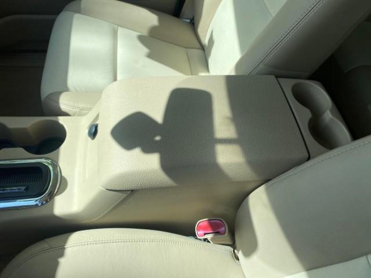 2006 Oxford White /Camel Ford Explorer Eddie Bauer 1 OWNER LOW MILES 88,841 (1FMEU64E56U) with an 4.0L SOHC V6 Engine engine, Automatic transmission, located at 4701 North Dixie Hwy, Pompano Beach, FL, 33064, (954) 422-2889, 26.240938, -80.123474 - OUR WEBPAGE FLORIDACARS1.COM HAS OVER 100 PHOTOS AND FREE CARFAX LINK 2006 FORD EXPLORER EDDIE BAUER VIN: 1FMEU64E56UA54894 1 F M E U 6 4 E 5 6 U A 5 4 8 9 4 4 DOOR WAGON/SPORT UTILITY 4.0L V6 F SOHC GASOLINE REAR WHEEL DRIVE Top Features Alloy Wheels Running Boards Leather Seats Sunroof(s) Parking - Photo#47
