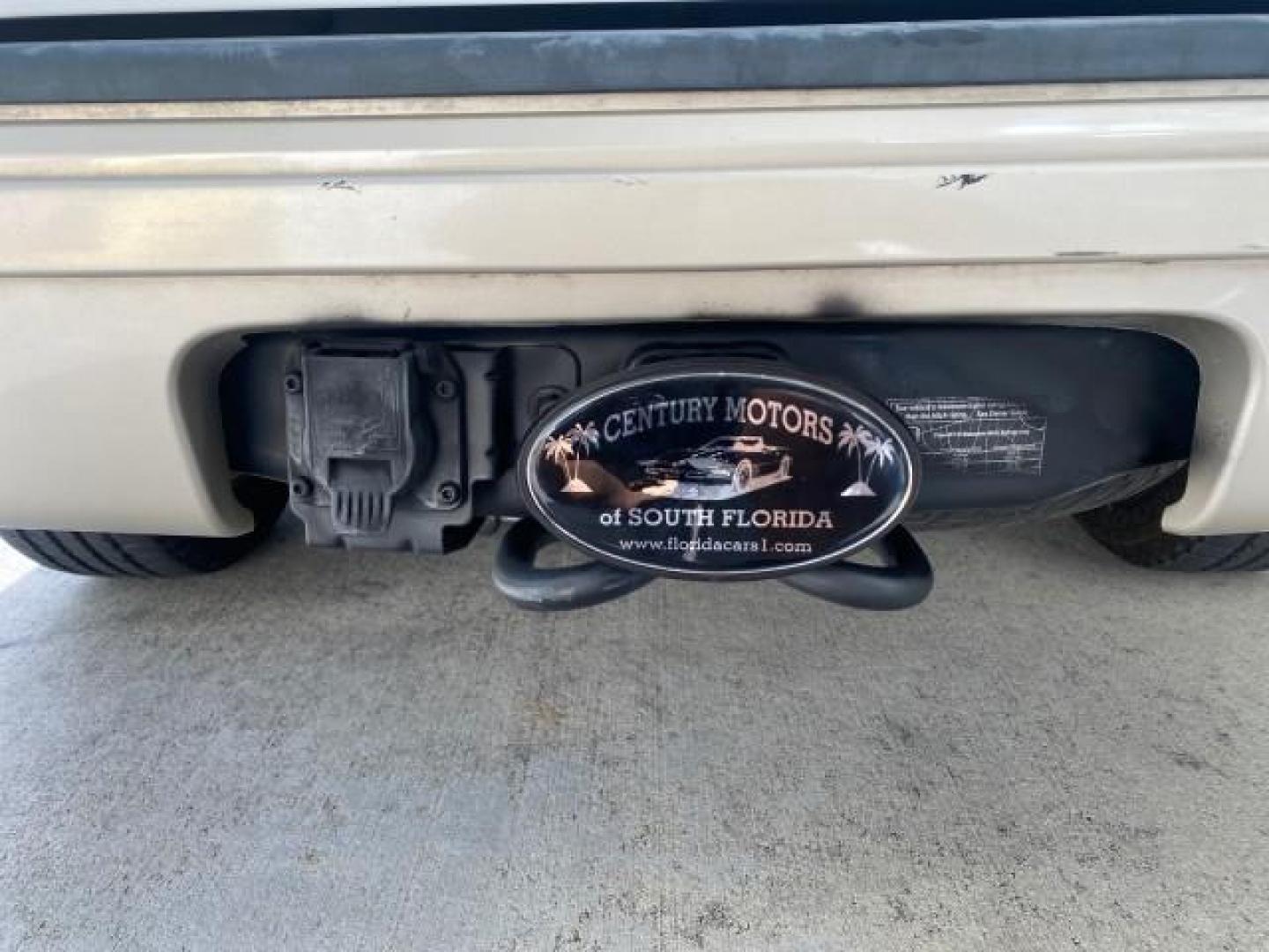 2006 Oxford White /Camel Ford Explorer Eddie Bauer 1 OWNER LOW MILES 88,841 (1FMEU64E56U) with an 4.0L SOHC V6 Engine engine, Automatic transmission, located at 4701 North Dixie Hwy, Pompano Beach, FL, 33064, (954) 422-2889, 26.240938, -80.123474 - OUR WEBPAGE FLORIDACARS1.COM HAS OVER 100 PHOTOS AND FREE CARFAX LINK 2006 FORD EXPLORER EDDIE BAUER VIN: 1FMEU64E56UA54894 1 F M E U 6 4 E 5 6 U A 5 4 8 9 4 4 DOOR WAGON/SPORT UTILITY 4.0L V6 F SOHC GASOLINE REAR WHEEL DRIVE Top Features Alloy Wheels Running Boards Leather Seats Sunroof(s) Parking - Photo#78