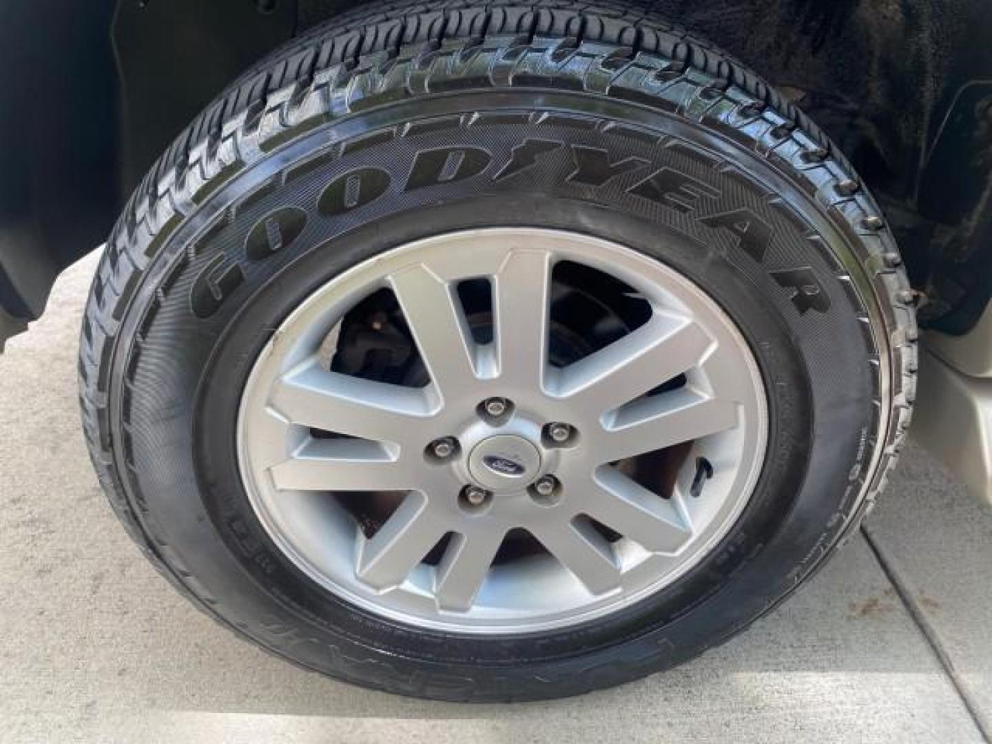 2006 Oxford White /Camel Ford Explorer Eddie Bauer 1 OWNER LOW MILES 88,841 (1FMEU64E56U) with an 4.0L SOHC V6 Engine engine, Automatic transmission, located at 4701 North Dixie Hwy, Pompano Beach, FL, 33064, (954) 422-2889, 26.240938, -80.123474 - OUR WEBPAGE FLORIDACARS1.COM HAS OVER 100 PHOTOS AND FREE CARFAX LINK 2006 FORD EXPLORER EDDIE BAUER VIN: 1FMEU64E56UA54894 1 F M E U 6 4 E 5 6 U A 5 4 8 9 4 4 DOOR WAGON/SPORT UTILITY 4.0L V6 F SOHC GASOLINE REAR WHEEL DRIVE Top Features Alloy Wheels Running Boards Leather Seats Sunroof(s) Parking - Photo#84
