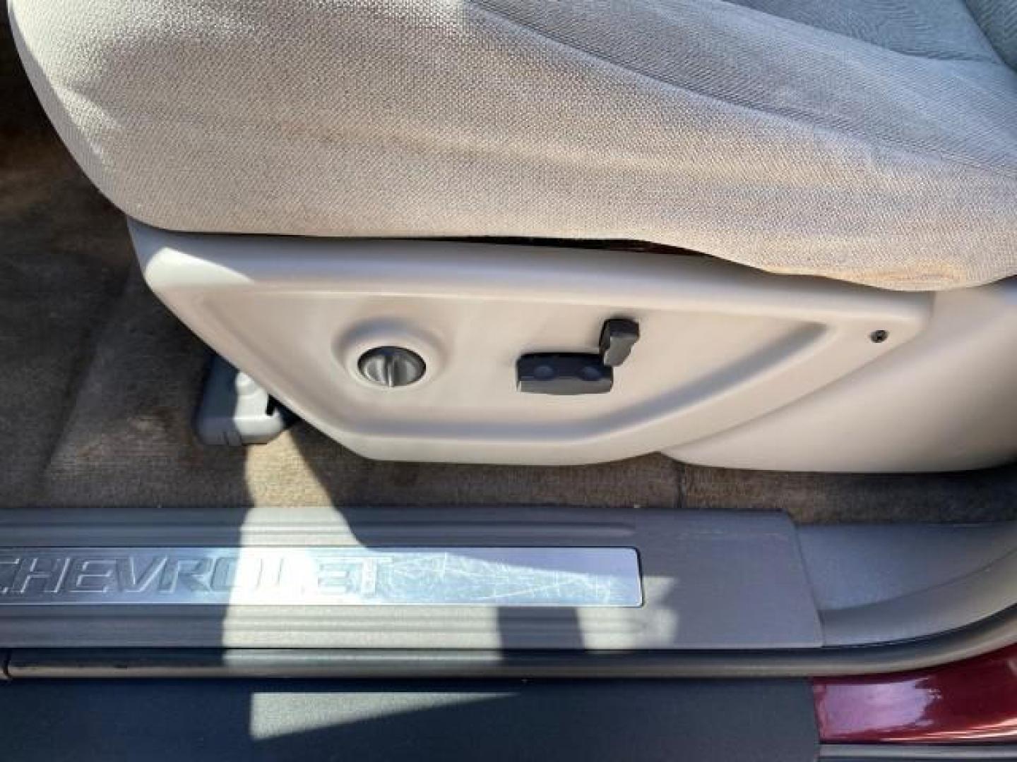 2005 Majestic Red Metallic /Light Gray Chevrolet TrailBlazer LS 39 SERVICES 1 OWNER (1GNDS13SX52) with an 4.2L Vortec 4200 SFI I6 Engine engine, Automatic transmission, located at 4701 North Dixie Hwy, Pompano Beach, FL, 33064, (954) 422-2889, 26.240938, -80.123474 - OUR WEBPAGE FLORIDACARS1.COM HAS OVER 100 PHOTOS AND FREE CARFAX LINK 2005 CHEVROLET TRAILBLAZER LS VIN: 1GNDS13SX52293455 1 G N D S 1 3 S X 5 2 2 9 3 4 5 5 4 DOOR WAGON/SPORT UTILITY 4.2L I6 F GASOLINE REAR WHEEL DRIVE TIRES LOOK NEW! Top Features Alloy Wheels Running Boards Cloth Seats Tow Hitch C - Photo#34