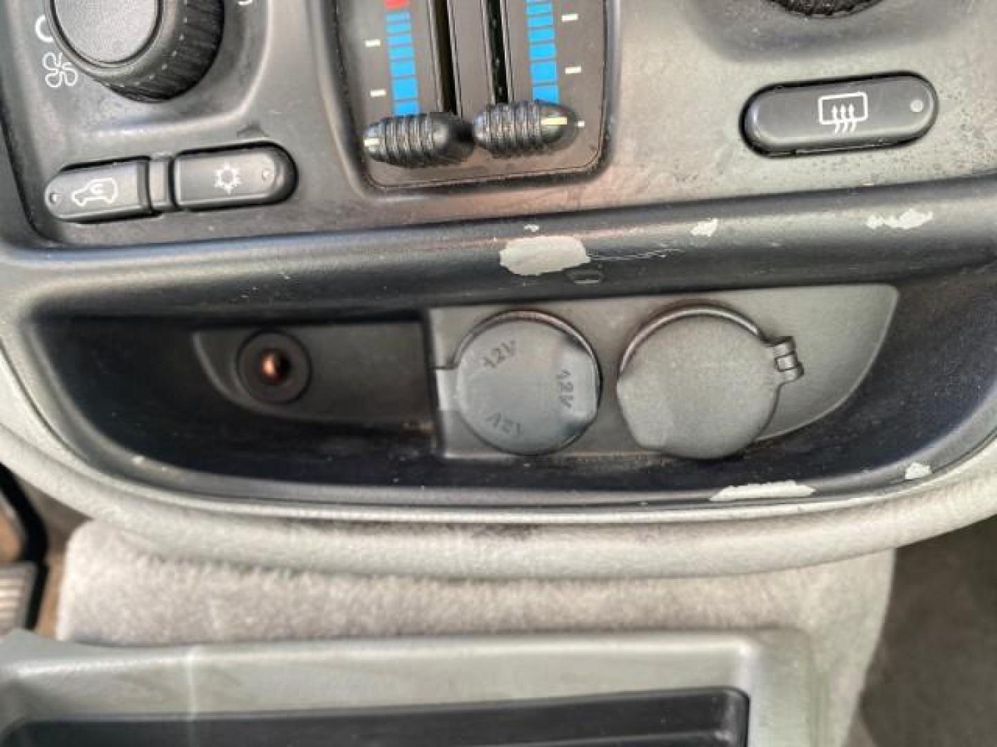 2005 Majestic Red Metallic /Light Gray Chevrolet TrailBlazer LS 39 SERVICES 1 OWNER (1GNDS13SX52) with an 4.2L Vortec 4200 SFI I6 Engine engine, Automatic transmission, located at 4701 North Dixie Hwy, Pompano Beach, FL, 33064, (954) 422-2889, 26.240938, -80.123474 - OUR WEBPAGE FLORIDACARS1.COM HAS OVER 100 PHOTOS AND FREE CARFAX LINK 2005 CHEVROLET TRAILBLAZER LS VIN: 1GNDS13SX52293455 1 G N D S 1 3 S X 5 2 2 9 3 4 5 5 4 DOOR WAGON/SPORT UTILITY 4.2L I6 F GASOLINE REAR WHEEL DRIVE TIRES LOOK NEW! Top Features Alloy Wheels Running Boards Cloth Seats Tow Hitch C - Photo#59