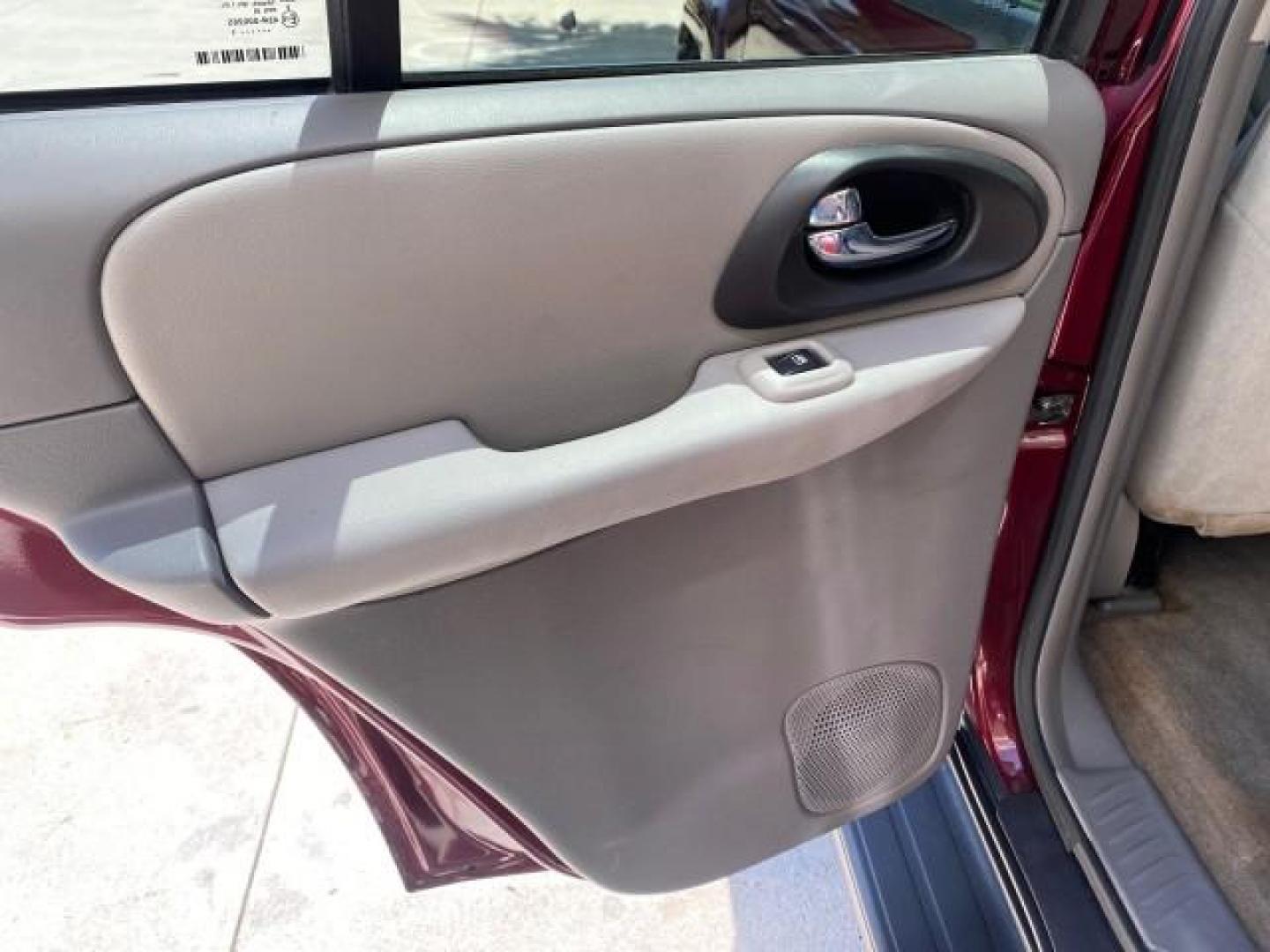 2005 Majestic Red Metallic /Light Gray Chevrolet TrailBlazer LS 39 SERVICES 1 OWNER (1GNDS13SX52) with an 4.2L Vortec 4200 SFI I6 Engine engine, Automatic transmission, located at 4701 North Dixie Hwy, Pompano Beach, FL, 33064, (954) 422-2889, 26.240938, -80.123474 - OUR WEBPAGE FLORIDACARS1.COM HAS OVER 100 PHOTOS AND FREE CARFAX LINK 2005 CHEVROLET TRAILBLAZER LS VIN: 1GNDS13SX52293455 1 G N D S 1 3 S X 5 2 2 9 3 4 5 5 4 DOOR WAGON/SPORT UTILITY 4.2L I6 F GASOLINE REAR WHEEL DRIVE TIRES LOOK NEW! Top Features Alloy Wheels Running Boards Cloth Seats Tow Hitch C - Photo#62