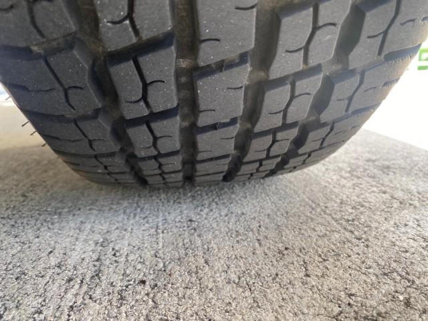 2005 Majestic Red Metallic /Light Gray Chevrolet TrailBlazer LS 39 SERVICES 1 OWNER (1GNDS13SX52) with an 4.2L Vortec 4200 SFI I6 Engine engine, Automatic transmission, located at 4701 North Dixie Hwy, Pompano Beach, FL, 33064, (954) 422-2889, 26.240938, -80.123474 - OUR WEBPAGE FLORIDACARS1.COM HAS OVER 100 PHOTOS AND FREE CARFAX LINK 2005 CHEVROLET TRAILBLAZER LS VIN: 1GNDS13SX52293455 1 G N D S 1 3 S X 5 2 2 9 3 4 5 5 4 DOOR WAGON/SPORT UTILITY 4.2L I6 F GASOLINE REAR WHEEL DRIVE TIRES LOOK NEW! Top Features Alloy Wheels Running Boards Cloth Seats Tow Hitch C - Photo#70