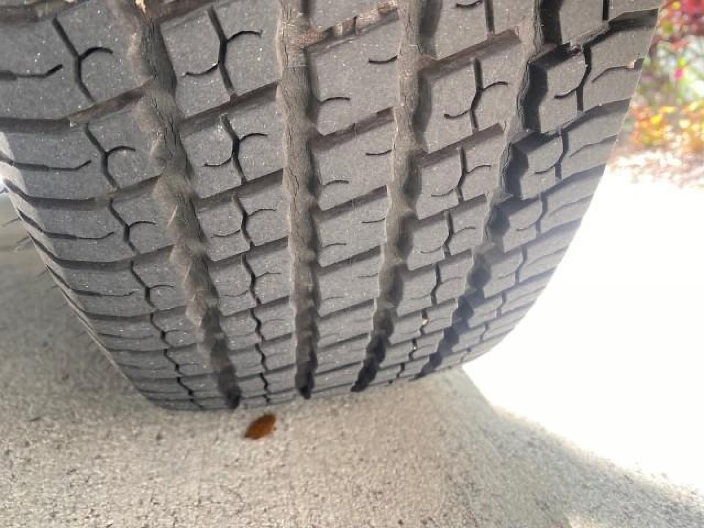 2005 Majestic Red Metallic /Light Gray Chevrolet TrailBlazer LS 39 SERVICES 1 OWNER (1GNDS13SX52) with an 4.2L Vortec 4200 SFI I6 Engine engine, Automatic transmission, located at 4701 North Dixie Hwy, Pompano Beach, FL, 33064, (954) 422-2889, 26.240938, -80.123474 - OUR WEBPAGE FLORIDACARS1.COM HAS OVER 100 PHOTOS AND FREE CARFAX LINK 2005 CHEVROLET TRAILBLAZER LS VIN: 1GNDS13SX52293455 1 G N D S 1 3 S X 5 2 2 9 3 4 5 5 4 DOOR WAGON/SPORT UTILITY 4.2L I6 F GASOLINE REAR WHEEL DRIVE TIRES LOOK NEW! Top Features Alloy Wheels Running Boards Cloth Seats Tow Hitch C - Photo#85