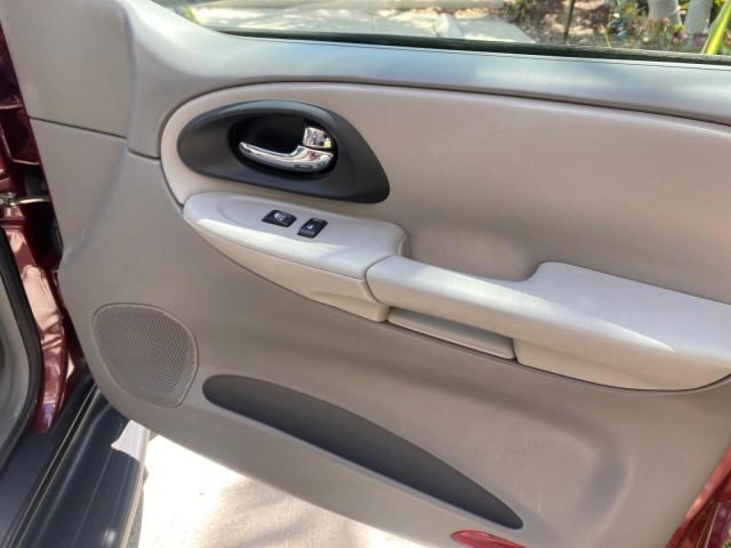 2005 Majestic Red Metallic /Light Gray Chevrolet TrailBlazer LS 39 SERVICES 1 OWNER (1GNDS13SX52) with an 4.2L Vortec 4200 SFI I6 Engine engine, Automatic transmission, located at 4701 North Dixie Hwy, Pompano Beach, FL, 33064, (954) 422-2889, 26.240938, -80.123474 - OUR WEBPAGE FLORIDACARS1.COM HAS OVER 100 PHOTOS AND FREE CARFAX LINK 2005 CHEVROLET TRAILBLAZER LS VIN: 1GNDS13SX52293455 1 G N D S 1 3 S X 5 2 2 9 3 4 5 5 4 DOOR WAGON/SPORT UTILITY 4.2L I6 F GASOLINE REAR WHEEL DRIVE TIRES LOOK NEW! Top Features Alloy Wheels Running Boards Cloth Seats Tow Hitch C - Photo#97