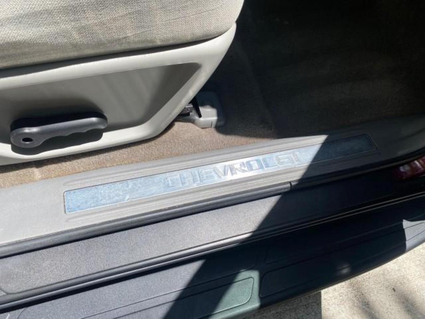 2005 Majestic Red Metallic /Light Gray Chevrolet TrailBlazer LS 39 SERVICES 1 OWNER (1GNDS13SX52) with an 4.2L Vortec 4200 SFI I6 Engine engine, Automatic transmission, located at 4701 North Dixie Hwy, Pompano Beach, FL, 33064, (954) 422-2889, 26.240938, -80.123474 - OUR WEBPAGE FLORIDACARS1.COM HAS OVER 100 PHOTOS AND FREE CARFAX LINK 2005 CHEVROLET TRAILBLAZER LS VIN: 1GNDS13SX52293455 1 G N D S 1 3 S X 5 2 2 9 3 4 5 5 4 DOOR WAGON/SPORT UTILITY 4.2L I6 F GASOLINE REAR WHEEL DRIVE TIRES LOOK NEW! Top Features Alloy Wheels Running Boards Cloth Seats Tow Hitch C - Photo#98