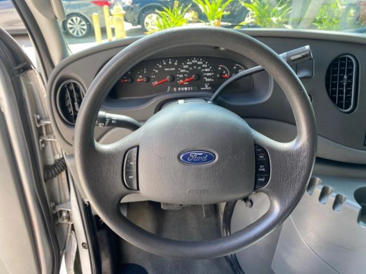 2005 Silver Metallic /Medium Flint Ford Econoline Wagon XLT E350 15 PASS LOW MILES 64,506 (1FBSS31L65H) with an 5.4L EFI V8 Engine engine, Automatic transmission, located at 4701 North Dixie Hwy, Pompano Beach, FL, 33064, (954) 422-2889, 26.240938, -80.123474 - OUR WEBPAGE FLORIDACARS1.COM HAS OVER 100 PHOTOS AND FREE CARFAX LINK 2005 FORD E-SERIES E-350 SD XLT WE HAVE 4 NEW TIRES INCLUDED VIN: 1FBSS31L65HA83248 1 F B S S 3 1 L 6 5 H A 8 3 2 4 8 VAN 5.4L V8 F TOW PKG WE ADDED NEW CLOTH HEADLINER SAGGING FROM AGE GASOLINE REAR WHEEL DRIVE Top Features Cloth - Photo#36