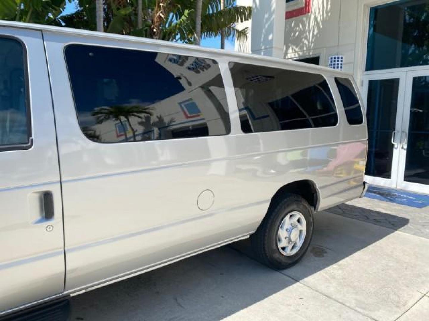 2005 Silver Metallic /Medium Flint Ford Econoline Wagon XLT E350 15 PASS LOW MILES 64,506 (1FBSS31L65H) with an 5.4L EFI V8 Engine engine, Automatic transmission, located at 4701 North Dixie Hwy, Pompano Beach, FL, 33064, (954) 422-2889, 26.240938, -80.123474 - OUR WEBPAGE FLORIDACARS1.COM HAS OVER 100 PHOTOS AND FREE CARFAX LINK 2005 FORD E-SERIES E-350 SD XLT WE HAVE 4 NEW TIRES INCLUDED VIN: 1FBSS31L65HA83248 1 F B S S 3 1 L 6 5 H A 8 3 2 4 8 VAN 5.4L V8 F TOW PKG WE ADDED NEW CLOTH HEADLINER SAGGING FROM AGE GASOLINE REAR WHEEL DRIVE Top Features Cloth - Photo#56