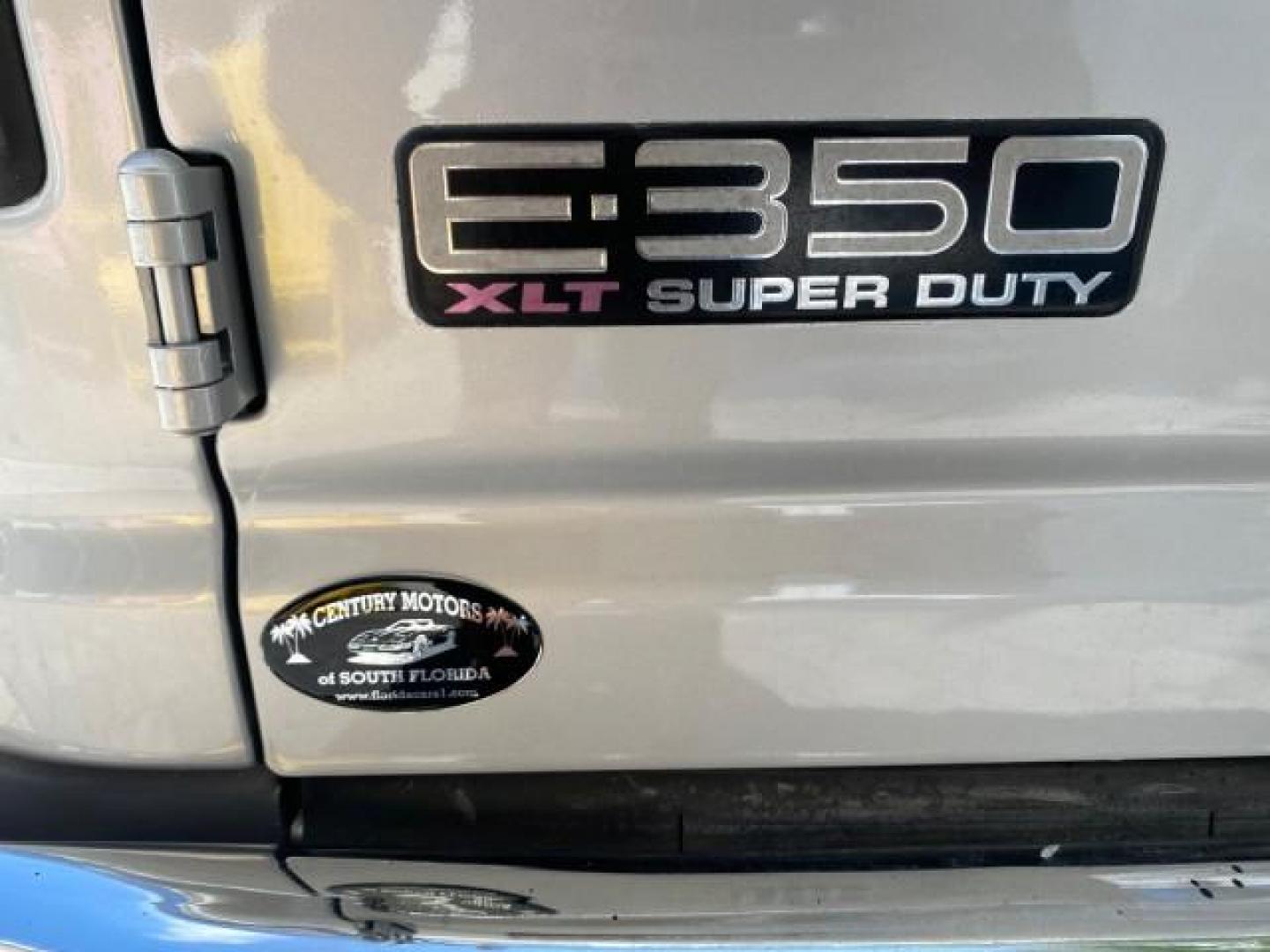 2005 Silver Metallic /Medium Flint Ford Econoline Wagon XLT E350 15 PASS LOW MILES 64,506 (1FBSS31L65H) with an 5.4L EFI V8 Engine engine, Automatic transmission, located at 4701 North Dixie Hwy, Pompano Beach, FL, 33064, (954) 422-2889, 26.240938, -80.123474 - OUR WEBPAGE FLORIDACARS1.COM HAS OVER 100 PHOTOS AND FREE CARFAX LINK 2005 FORD E-SERIES E-350 SD XLT WE HAVE 4 NEW TIRES INCLUDED VIN: 1FBSS31L65HA83248 1 F B S S 3 1 L 6 5 H A 8 3 2 4 8 VAN 5.4L V8 F TOW PKG WE ADDED NEW CLOTH HEADLINER SAGGING FROM AGE GASOLINE REAR WHEEL DRIVE Top Features Cloth - Photo#63
