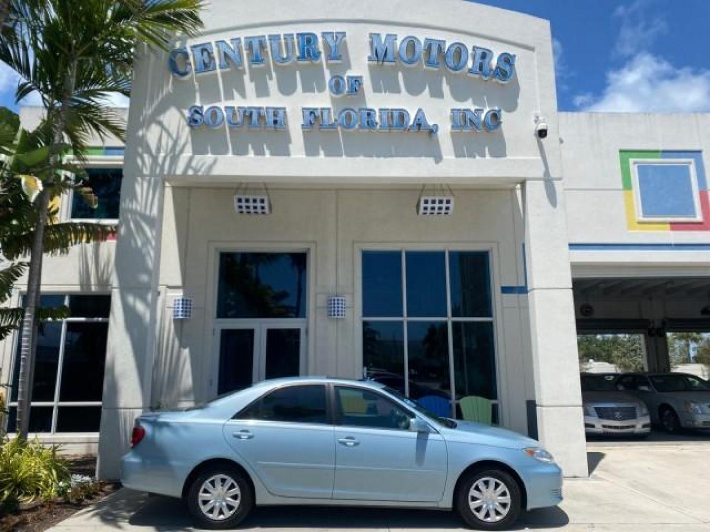 2005 Sky Blue Pearl /Stone Toyota Camry LE FL LOW MILES SUNROOF LEATHER (4T1BE32K25U) with an 2.4L DOHC SEFI Vvti 16-Valve 4-Cyl Engine engine, Automatic transmission, located at 4701 North Dixie Hwy, Pompano Beach, FL, 33064, (954) 422-2889, 26.240938, -80.123474 - OUR WEBPAGE FLORIDACARS1.COM HAS OVER 100 PHOTOS AND FREE CARFAX LINK 2005 TOYOTA CAMRY LE SUNROOF LEATHER VIN: 4T1BE32K25U531416 4 T 1 B E 3 2 K 2 5 U 5 3 1 4 1 6 SEDAN 4 DR 2.4L I4 F DOHC 16V 4 CYL 34 MPG GASOLINE FRONT WHEEL DRIVE Top Features JBL Sound System Leather Seats Basic Features ABS Bra - Photo#0
