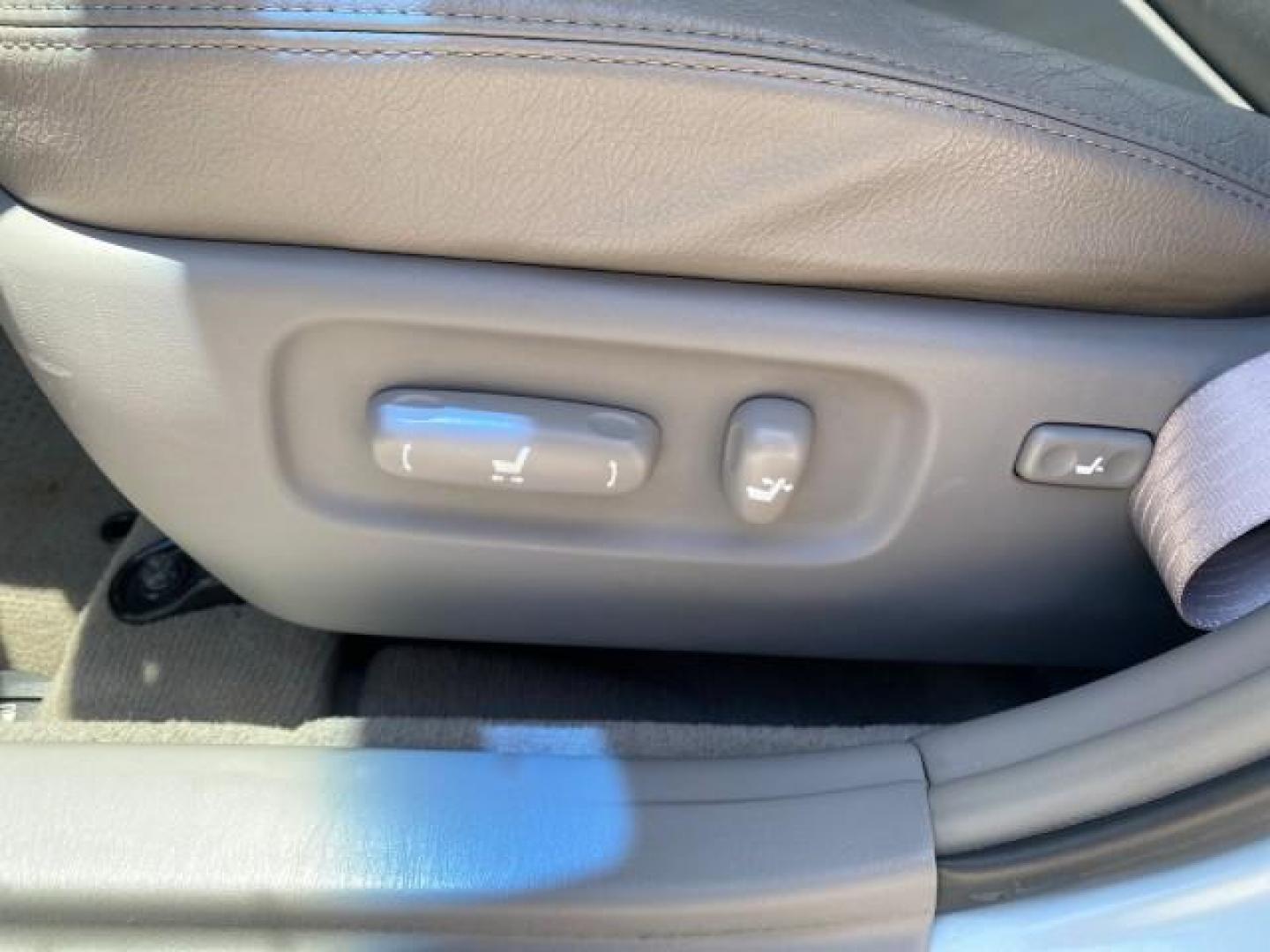 2005 Sky Blue Pearl /Stone Toyota Camry LE FL LOW MILES SUNROOF LEATHER (4T1BE32K25U) with an 2.4L DOHC SEFI Vvti 16-Valve 4-Cyl Engine engine, Automatic transmission, located at 4701 North Dixie Hwy, Pompano Beach, FL, 33064, (954) 422-2889, 26.240938, -80.123474 - OUR WEBPAGE FLORIDACARS1.COM HAS OVER 100 PHOTOS AND FREE CARFAX LINK 2005 TOYOTA CAMRY LE SUNROOF LEATHER VIN: 4T1BE32K25U531416 4 T 1 B E 3 2 K 2 5 U 5 3 1 4 1 6 SEDAN 4 DR 2.4L I4 F DOHC 16V 4 CYL 34 MPG GASOLINE FRONT WHEEL DRIVE Top Features JBL Sound System Leather Seats Basic Features ABS Bra - Photo#32