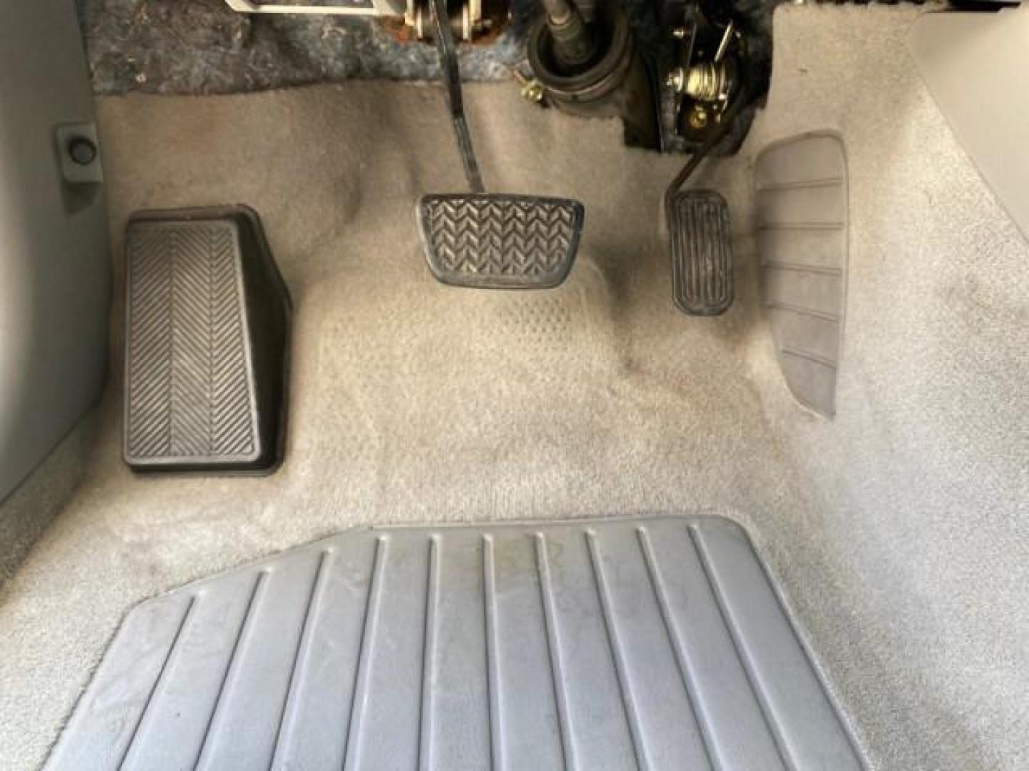 2005 Sky Blue Pearl /Stone Toyota Camry LE FL LOW MILES SUNROOF LEATHER (4T1BE32K25U) with an 2.4L DOHC SEFI Vvti 16-Valve 4-Cyl Engine engine, Automatic transmission, located at 4701 North Dixie Hwy, Pompano Beach, FL, 33064, (954) 422-2889, 26.240938, -80.123474 - OUR WEBPAGE FLORIDACARS1.COM HAS OVER 100 PHOTOS AND FREE CARFAX LINK 2005 TOYOTA CAMRY LE SUNROOF LEATHER VIN: 4T1BE32K25U531416 4 T 1 B E 3 2 K 2 5 U 5 3 1 4 1 6 SEDAN 4 DR 2.4L I4 F DOHC 16V 4 CYL 34 MPG GASOLINE FRONT WHEEL DRIVE Top Features JBL Sound System Leather Seats Basic Features ABS Bra - Photo#41