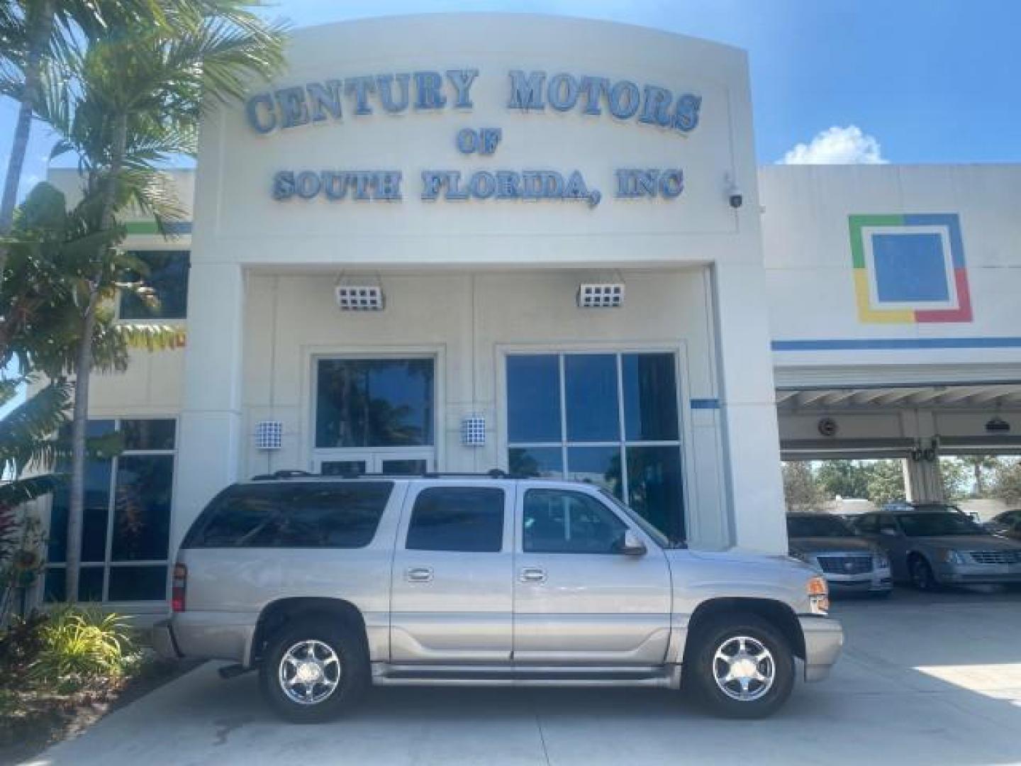 2005 Steel Gray Metallic /Stone Gray GMC Yukon XL Denali AWD LOW MILES 60,526 (1GKFK66U55J) with an 6.0L Vortec 6000 V8 SFI Engine engine, Automatic transmission, located at 4701 North Dixie Hwy, Pompano Beach, FL, 33064, (954) 422-2889, 26.240938, -80.123474 - OUR WEBPAGE FLORIDACARS1.COM HAS OVER 100 PHOTOS AND FREE CARFAX LINK 2005 GMC YUKON XL DENALI VIN: 1GKFK66U55J166568 1 G K F K 6 6 U 5 5 J 1 6 6 5 6 8 4 DOOR WAGON/SPORT UTILITY 6.0L V8 F GASOLINE ALL WHEEL DRIVE Top Features 4WD/AWD Rear Air Conditioning Alloy Wheels Rear Seat Heaters BOSE Sound S - Photo#0