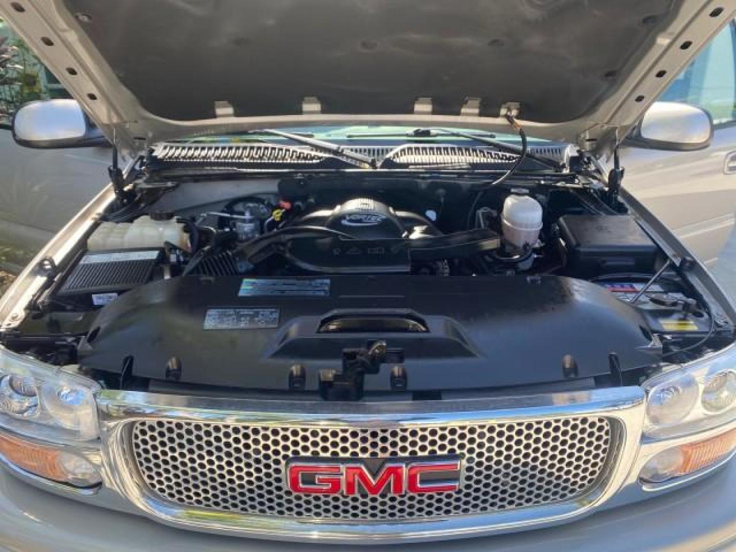 2005 Steel Gray Metallic /Stone Gray GMC Yukon XL Denali AWD LOW MILES 60,526 (1GKFK66U55J) with an 6.0L Vortec 6000 V8 SFI Engine engine, Automatic transmission, located at 4701 North Dixie Hwy, Pompano Beach, FL, 33064, (954) 422-2889, 26.240938, -80.123474 - OUR WEBPAGE FLORIDACARS1.COM HAS OVER 100 PHOTOS AND FREE CARFAX LINK 2005 GMC YUKON XL DENALI VIN: 1GKFK66U55J166568 1 G K F K 6 6 U 5 5 J 1 6 6 5 6 8 4 DOOR WAGON/SPORT UTILITY 6.0L V8 F GASOLINE ALL WHEEL DRIVE Top Features 4WD/AWD Rear Air Conditioning Alloy Wheels Rear Seat Heaters BOSE Sound S - Photo#17