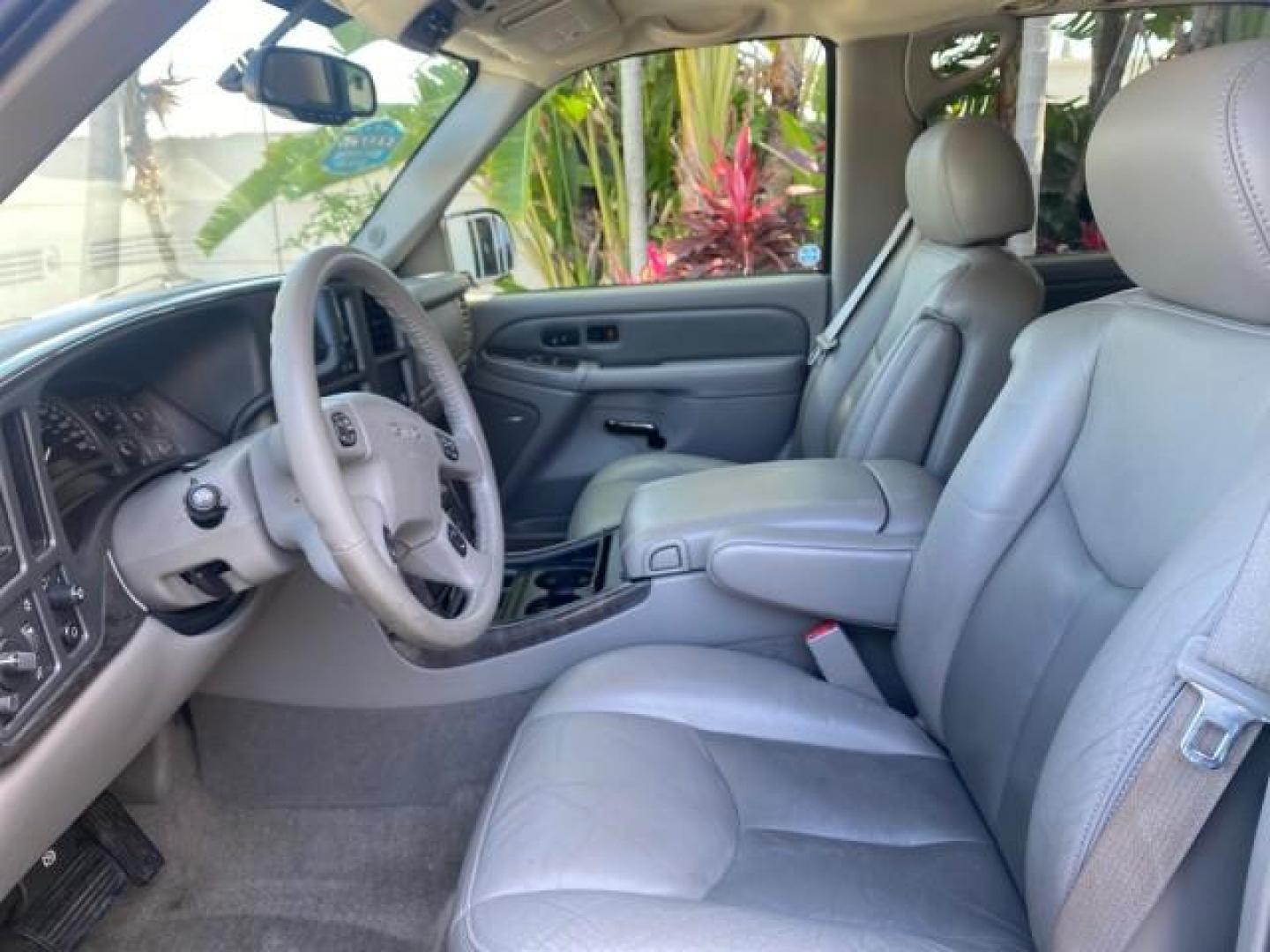 2005 Steel Gray Metallic /Stone Gray GMC Yukon XL Denali AWD LOW MILES 60,526 (1GKFK66U55J) with an 6.0L Vortec 6000 V8 SFI Engine engine, Automatic transmission, located at 4701 North Dixie Hwy, Pompano Beach, FL, 33064, (954) 422-2889, 26.240938, -80.123474 - OUR WEBPAGE FLORIDACARS1.COM HAS OVER 100 PHOTOS AND FREE CARFAX LINK 2005 GMC YUKON XL DENALI VIN: 1GKFK66U55J166568 1 G K F K 6 6 U 5 5 J 1 6 6 5 6 8 4 DOOR WAGON/SPORT UTILITY 6.0L V8 F GASOLINE ALL WHEEL DRIVE Top Features 4WD/AWD Rear Air Conditioning Alloy Wheels Rear Seat Heaters BOSE Sound S - Photo#33