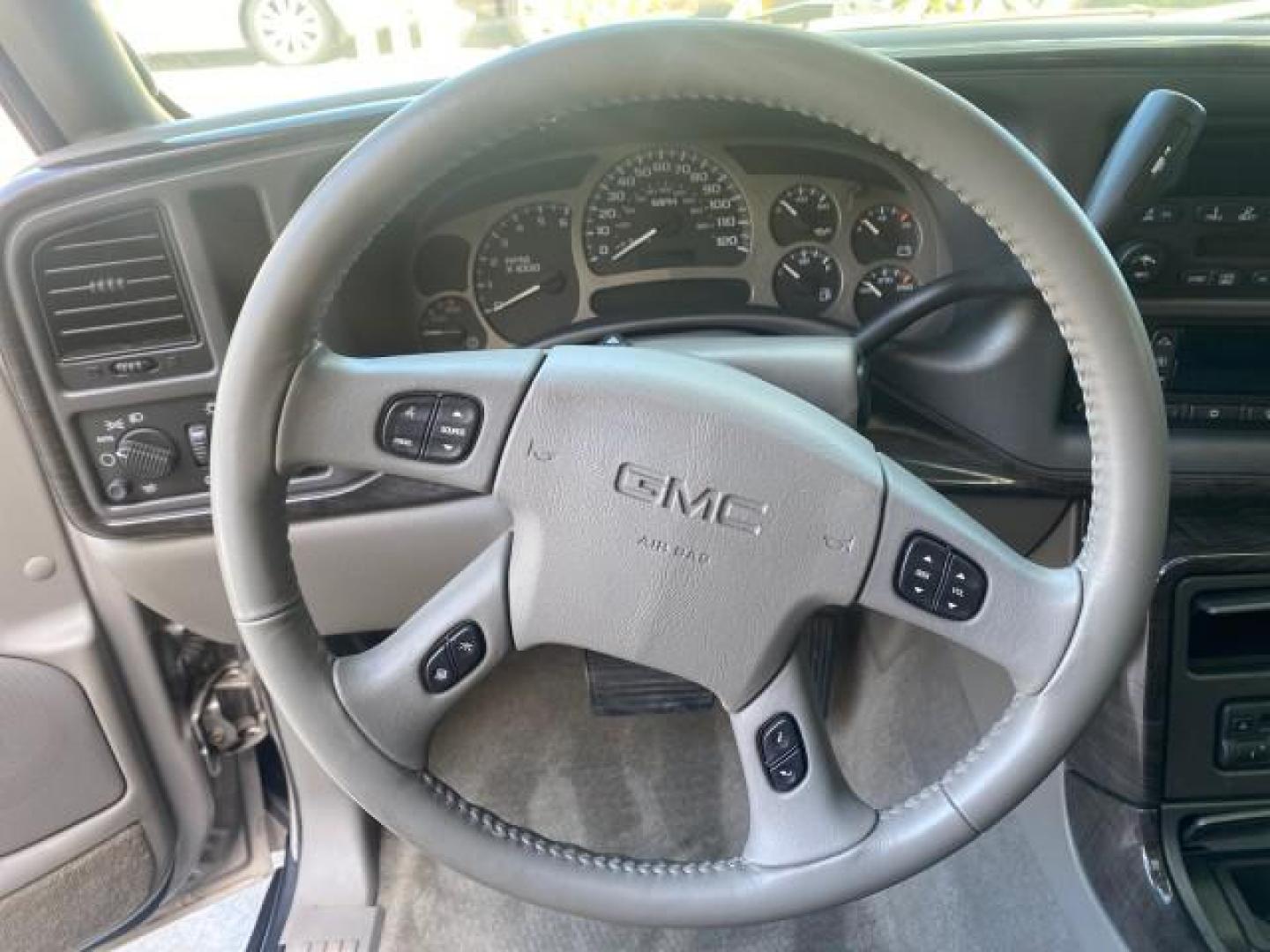 2005 Steel Gray Metallic /Stone Gray GMC Yukon XL Denali AWD LOW MILES 60,526 (1GKFK66U55J) with an 6.0L Vortec 6000 V8 SFI Engine engine, Automatic transmission, located at 4701 North Dixie Hwy, Pompano Beach, FL, 33064, (954) 422-2889, 26.240938, -80.123474 - OUR WEBPAGE FLORIDACARS1.COM HAS OVER 100 PHOTOS AND FREE CARFAX LINK 2005 GMC YUKON XL DENALI VIN: 1GKFK66U55J166568 1 G K F K 6 6 U 5 5 J 1 6 6 5 6 8 4 DOOR WAGON/SPORT UTILITY 6.0L V8 F GASOLINE ALL WHEEL DRIVE Top Features 4WD/AWD Rear Air Conditioning Alloy Wheels Rear Seat Heaters BOSE Sound S - Photo#37