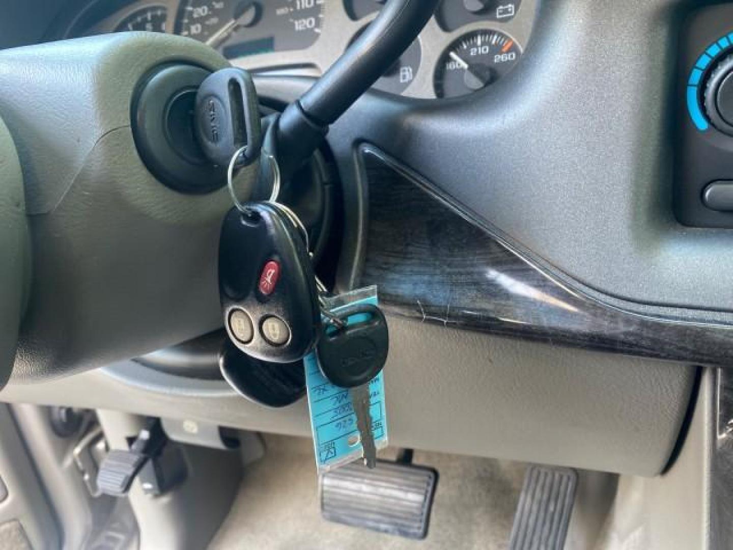 2005 Steel Gray Metallic /Stone Gray GMC Yukon XL Denali AWD LOW MILES 60,526 (1GKFK66U55J) with an 6.0L Vortec 6000 V8 SFI Engine engine, Automatic transmission, located at 4701 North Dixie Hwy, Pompano Beach, FL, 33064, (954) 422-2889, 26.240938, -80.123474 - OUR WEBPAGE FLORIDACARS1.COM HAS OVER 100 PHOTOS AND FREE CARFAX LINK 2005 GMC YUKON XL DENALI VIN: 1GKFK66U55J166568 1 G K F K 6 6 U 5 5 J 1 6 6 5 6 8 4 DOOR WAGON/SPORT UTILITY 6.0L V8 F GASOLINE ALL WHEEL DRIVE Top Features 4WD/AWD Rear Air Conditioning Alloy Wheels Rear Seat Heaters BOSE Sound S - Photo#46