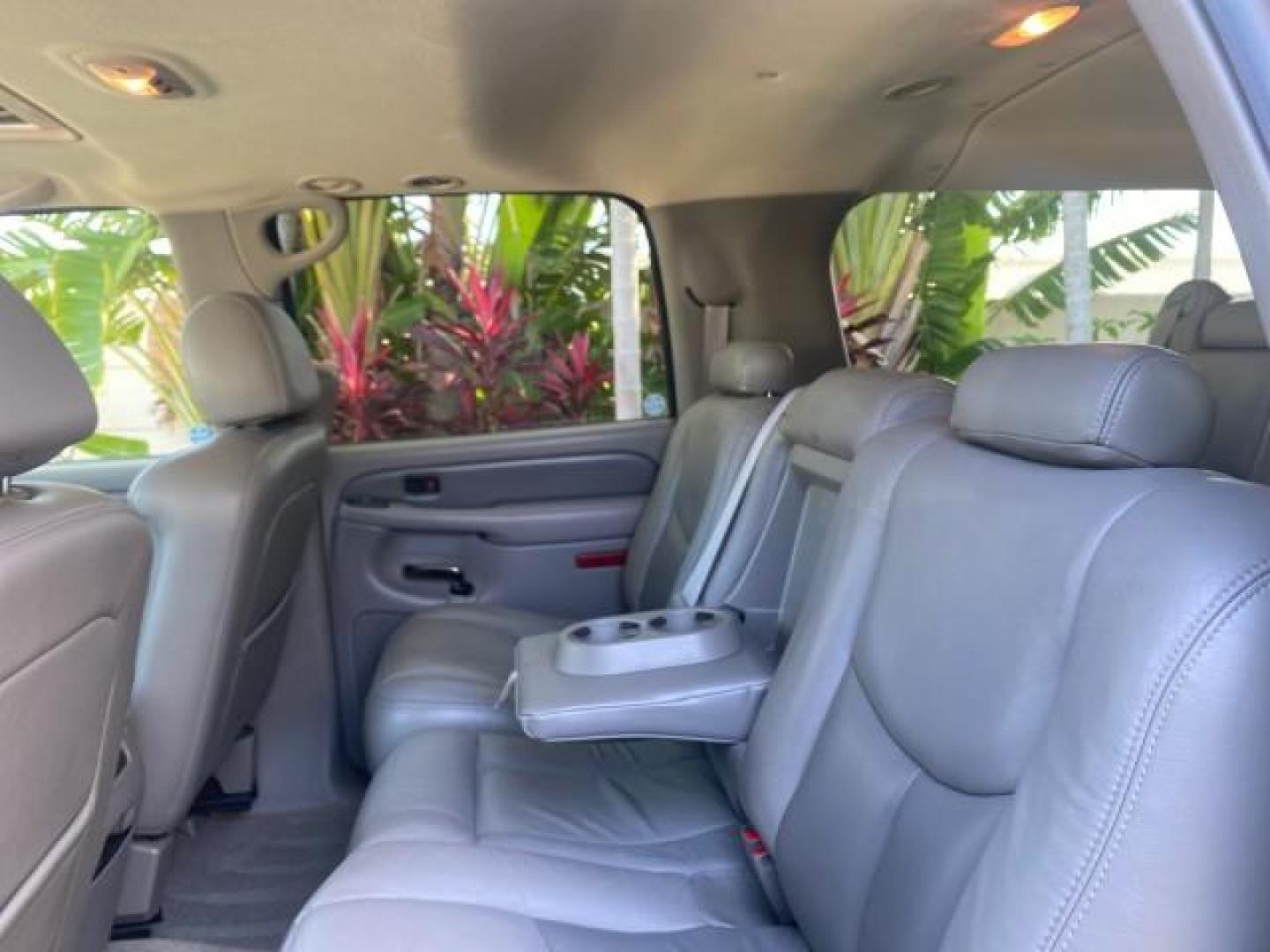2005 Steel Gray Metallic /Stone Gray GMC Yukon XL Denali AWD LOW MILES 60,526 (1GKFK66U55J) with an 6.0L Vortec 6000 V8 SFI Engine engine, Automatic transmission, located at 4701 North Dixie Hwy, Pompano Beach, FL, 33064, (954) 422-2889, 26.240938, -80.123474 - OUR WEBPAGE FLORIDACARS1.COM HAS OVER 100 PHOTOS AND FREE CARFAX LINK 2005 GMC YUKON XL DENALI VIN: 1GKFK66U55J166568 1 G K F K 6 6 U 5 5 J 1 6 6 5 6 8 4 DOOR WAGON/SPORT UTILITY 6.0L V8 F GASOLINE ALL WHEEL DRIVE Top Features 4WD/AWD Rear Air Conditioning Alloy Wheels Rear Seat Heaters BOSE Sound S - Photo#65