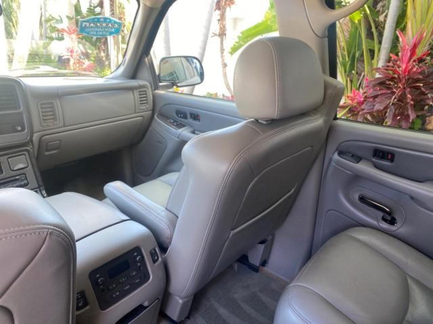 2005 Steel Gray Metallic /Stone Gray GMC Yukon XL Denali AWD LOW MILES 60,526 (1GKFK66U55J) with an 6.0L Vortec 6000 V8 SFI Engine engine, Automatic transmission, located at 4701 North Dixie Hwy, Pompano Beach, FL, 33064, (954) 422-2889, 26.240938, -80.123474 - OUR WEBPAGE FLORIDACARS1.COM HAS OVER 100 PHOTOS AND FREE CARFAX LINK 2005 GMC YUKON XL DENALI VIN: 1GKFK66U55J166568 1 G K F K 6 6 U 5 5 J 1 6 6 5 6 8 4 DOOR WAGON/SPORT UTILITY 6.0L V8 F GASOLINE ALL WHEEL DRIVE Top Features 4WD/AWD Rear Air Conditioning Alloy Wheels Rear Seat Heaters BOSE Sound S - Photo#71