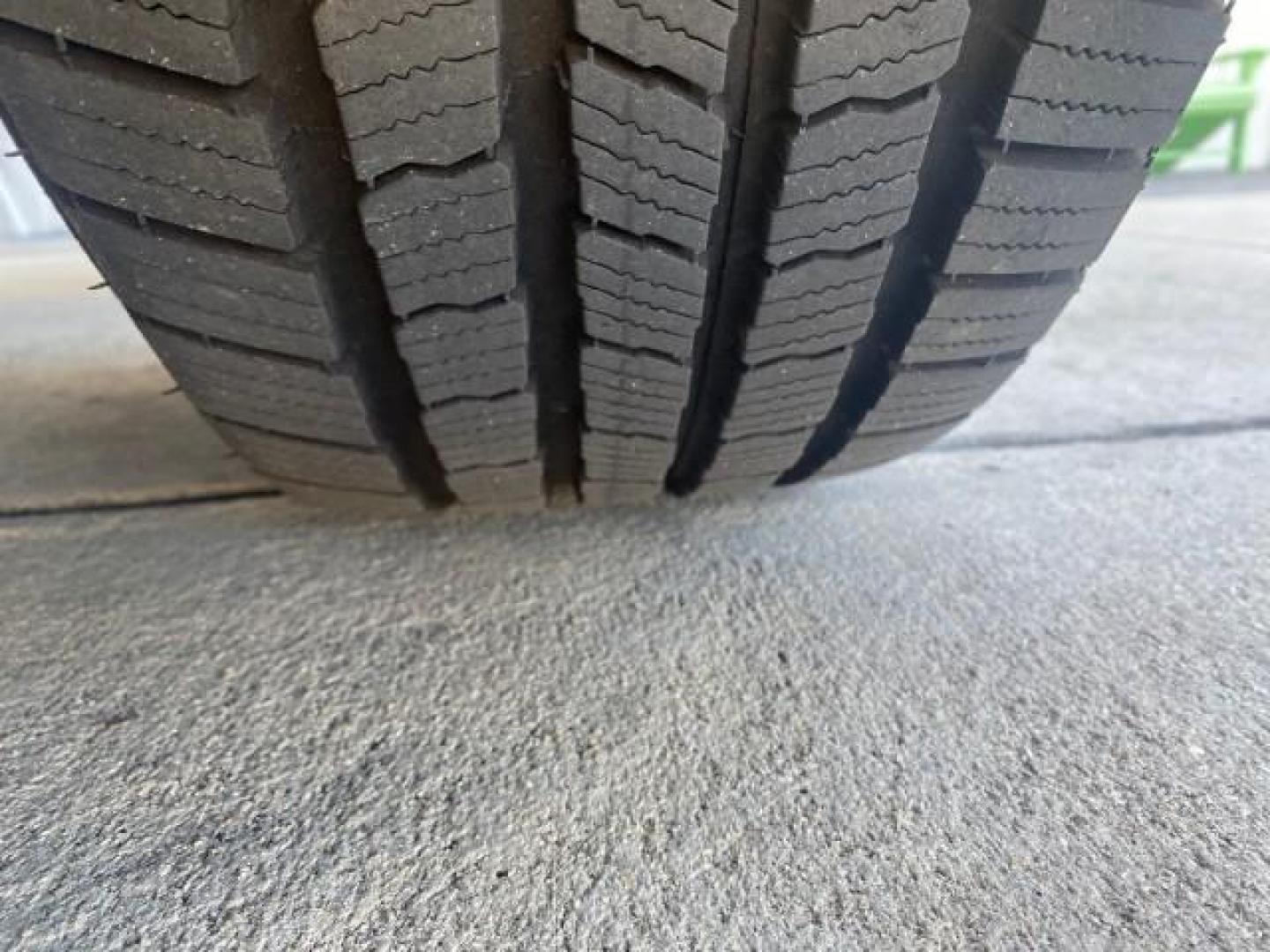 2005 Steel Gray Metallic /Stone Gray GMC Yukon XL Denali AWD LOW MILES 60,526 (1GKFK66U55J) with an 6.0L Vortec 6000 V8 SFI Engine engine, Automatic transmission, located at 4701 North Dixie Hwy, Pompano Beach, FL, 33064, (954) 422-2889, 26.240938, -80.123474 - OUR WEBPAGE FLORIDACARS1.COM HAS OVER 100 PHOTOS AND FREE CARFAX LINK 2005 GMC YUKON XL DENALI VIN: 1GKFK66U55J166568 1 G K F K 6 6 U 5 5 J 1 6 6 5 6 8 4 DOOR WAGON/SPORT UTILITY 6.0L V8 F GASOLINE ALL WHEEL DRIVE Top Features 4WD/AWD Rear Air Conditioning Alloy Wheels Rear Seat Heaters BOSE Sound S - Photo#73