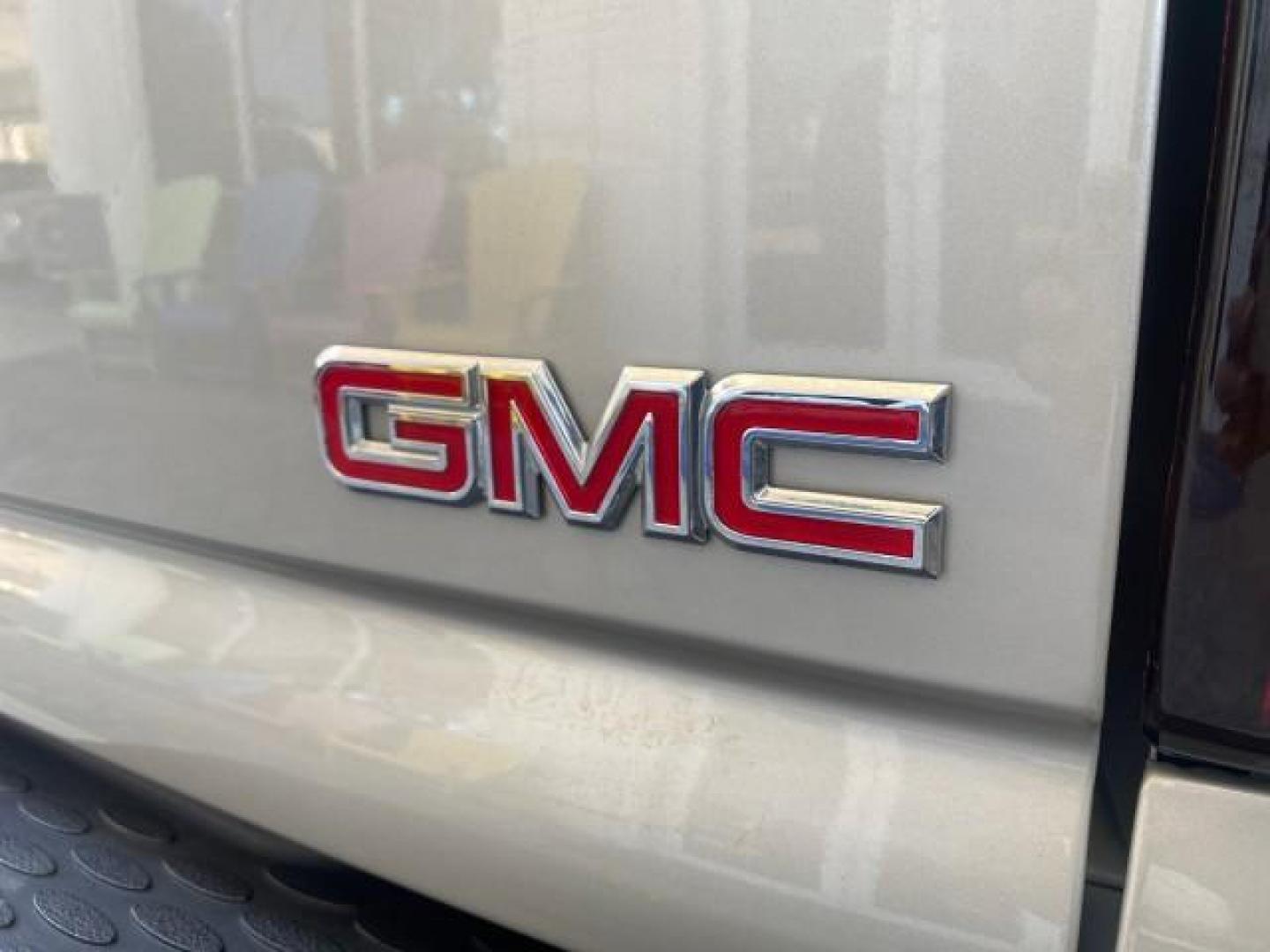 2005 Steel Gray Metallic /Stone Gray GMC Yukon XL Denali AWD LOW MILES 60,526 (1GKFK66U55J) with an 6.0L Vortec 6000 V8 SFI Engine engine, Automatic transmission, located at 4701 North Dixie Hwy, Pompano Beach, FL, 33064, (954) 422-2889, 26.240938, -80.123474 - OUR WEBPAGE FLORIDACARS1.COM HAS OVER 100 PHOTOS AND FREE CARFAX LINK 2005 GMC YUKON XL DENALI VIN: 1GKFK66U55J166568 1 G K F K 6 6 U 5 5 J 1 6 6 5 6 8 4 DOOR WAGON/SPORT UTILITY 6.0L V8 F GASOLINE ALL WHEEL DRIVE Top Features 4WD/AWD Rear Air Conditioning Alloy Wheels Rear Seat Heaters BOSE Sound S - Photo#83