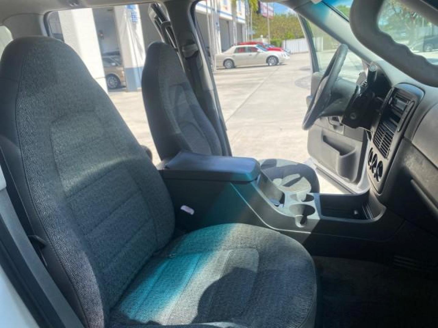 2002 Oxford White /Graphite Ford Explorer XLS FL RUNS LIKE NEW (1FMZU62E22U) with an 4.0L SOHC SEFI V6 Engine engine, Automatic transmission, located at 4701 North Dixie Hwy, Pompano Beach, FL, 33064, (954) 422-2889, 26.240938, -80.123474 - OUR WEBPAGE FLORIDACARS1.COM HAS OVER 100 PHOTOS AND FREE CARFAX LINK 2002 FORD EXPLORER XLS VIN: 1FMZU62E22UA45584 1 F M Z U 6 2 E 2 2 U A 4 5 5 8 4 4 DOOR WAGON/SPORT UTILITY 4.0L V6 F SOHC GASOLINE REAR WHEEL DRIVE Highlighted Features Full Roof Rack Tow Hitch CD Audio Power Windows Power Locks A - Photo#12