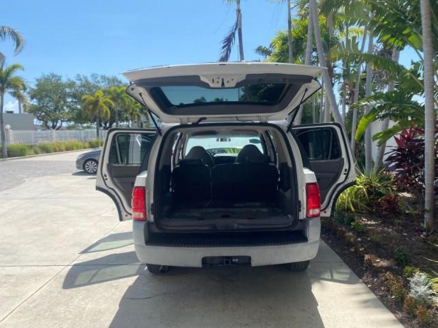 2002 Oxford White /Graphite Ford Explorer XLS FL RUNS LIKE NEW (1FMZU62E22U) with an 4.0L SOHC SEFI V6 Engine engine, Automatic transmission, located at 4701 North Dixie Hwy, Pompano Beach, FL, 33064, (954) 422-2889, 26.240938, -80.123474 - OUR WEBPAGE FLORIDACARS1.COM HAS OVER 100 PHOTOS AND FREE CARFAX LINK 2002 FORD EXPLORER XLS VIN: 1FMZU62E22UA45584 1 F M Z U 6 2 E 2 2 U A 4 5 5 8 4 4 DOOR WAGON/SPORT UTILITY 4.0L V6 F SOHC GASOLINE REAR WHEEL DRIVE Highlighted Features Full Roof Rack Tow Hitch CD Audio Power Windows Power Locks A - Photo#15