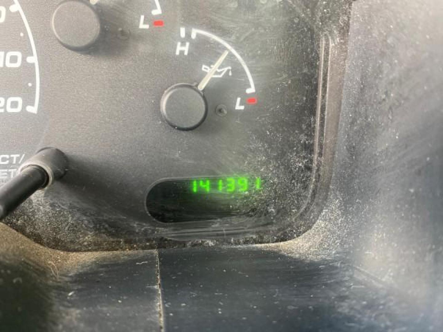 2002 Oxford White /Graphite Ford Explorer XLS FL RUNS LIKE NEW (1FMZU62E22U) with an 4.0L SOHC SEFI V6 Engine engine, Automatic transmission, located at 4701 North Dixie Hwy, Pompano Beach, FL, 33064, (954) 422-2889, 26.240938, -80.123474 - OUR WEBPAGE FLORIDACARS1.COM HAS OVER 100 PHOTOS AND FREE CARFAX LINK 2002 FORD EXPLORER XLS VIN: 1FMZU62E22UA45584 1 F M Z U 6 2 E 2 2 U A 4 5 5 8 4 4 DOOR WAGON/SPORT UTILITY 4.0L V6 F SOHC GASOLINE REAR WHEEL DRIVE Highlighted Features Full Roof Rack Tow Hitch CD Audio Power Windows Power Locks A - Photo#18