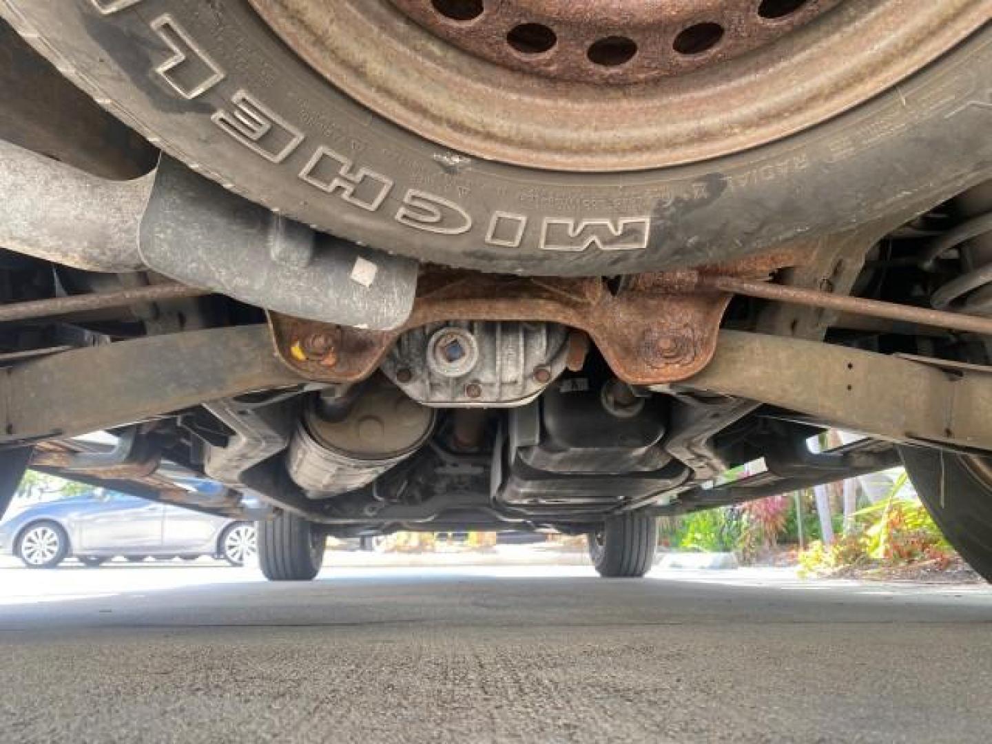 2002 Oxford White /Graphite Ford Explorer XLS FL RUNS LIKE NEW (1FMZU62E22U) with an 4.0L SOHC SEFI V6 Engine engine, Automatic transmission, located at 4701 North Dixie Hwy, Pompano Beach, FL, 33064, (954) 422-2889, 26.240938, -80.123474 - OUR WEBPAGE FLORIDACARS1.COM HAS OVER 100 PHOTOS AND FREE CARFAX LINK 2002 FORD EXPLORER XLS VIN: 1FMZU62E22UA45584 1 F M Z U 6 2 E 2 2 U A 4 5 5 8 4 4 DOOR WAGON/SPORT UTILITY 4.0L V6 F SOHC GASOLINE REAR WHEEL DRIVE Highlighted Features Full Roof Rack Tow Hitch CD Audio Power Windows Power Locks A - Photo#22
