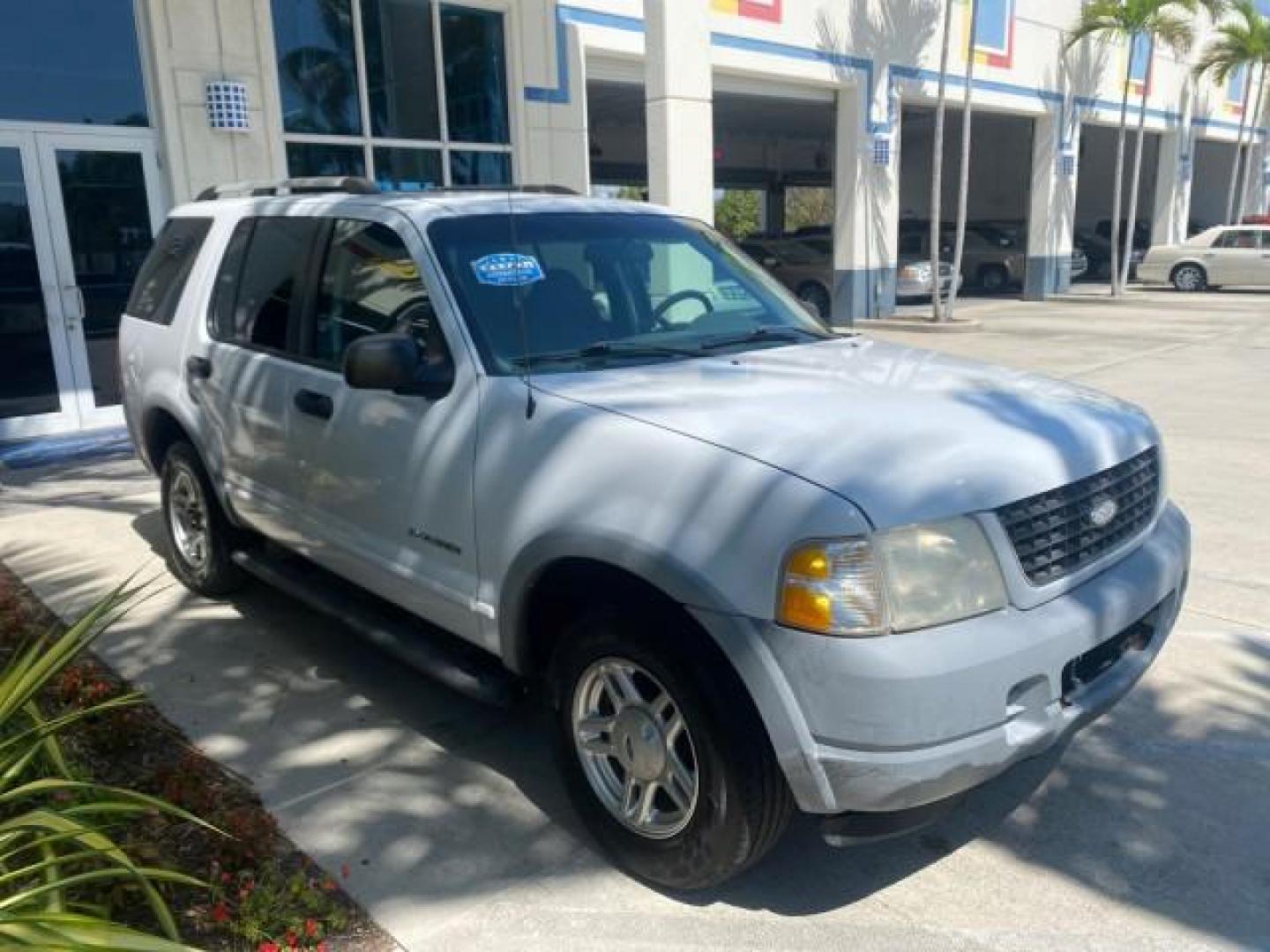 2002 Oxford White /Graphite Ford Explorer XLS FL RUNS LIKE NEW (1FMZU62E22U) with an 4.0L SOHC SEFI V6 Engine engine, Automatic transmission, located at 4701 North Dixie Hwy, Pompano Beach, FL, 33064, (954) 422-2889, 26.240938, -80.123474 - OUR WEBPAGE FLORIDACARS1.COM HAS OVER 100 PHOTOS AND FREE CARFAX LINK 2002 FORD EXPLORER XLS VIN: 1FMZU62E22UA45584 1 F M Z U 6 2 E 2 2 U A 4 5 5 8 4 4 DOOR WAGON/SPORT UTILITY 4.0L V6 F SOHC GASOLINE REAR WHEEL DRIVE Highlighted Features Full Roof Rack Tow Hitch CD Audio Power Windows Power Locks A - Photo#24