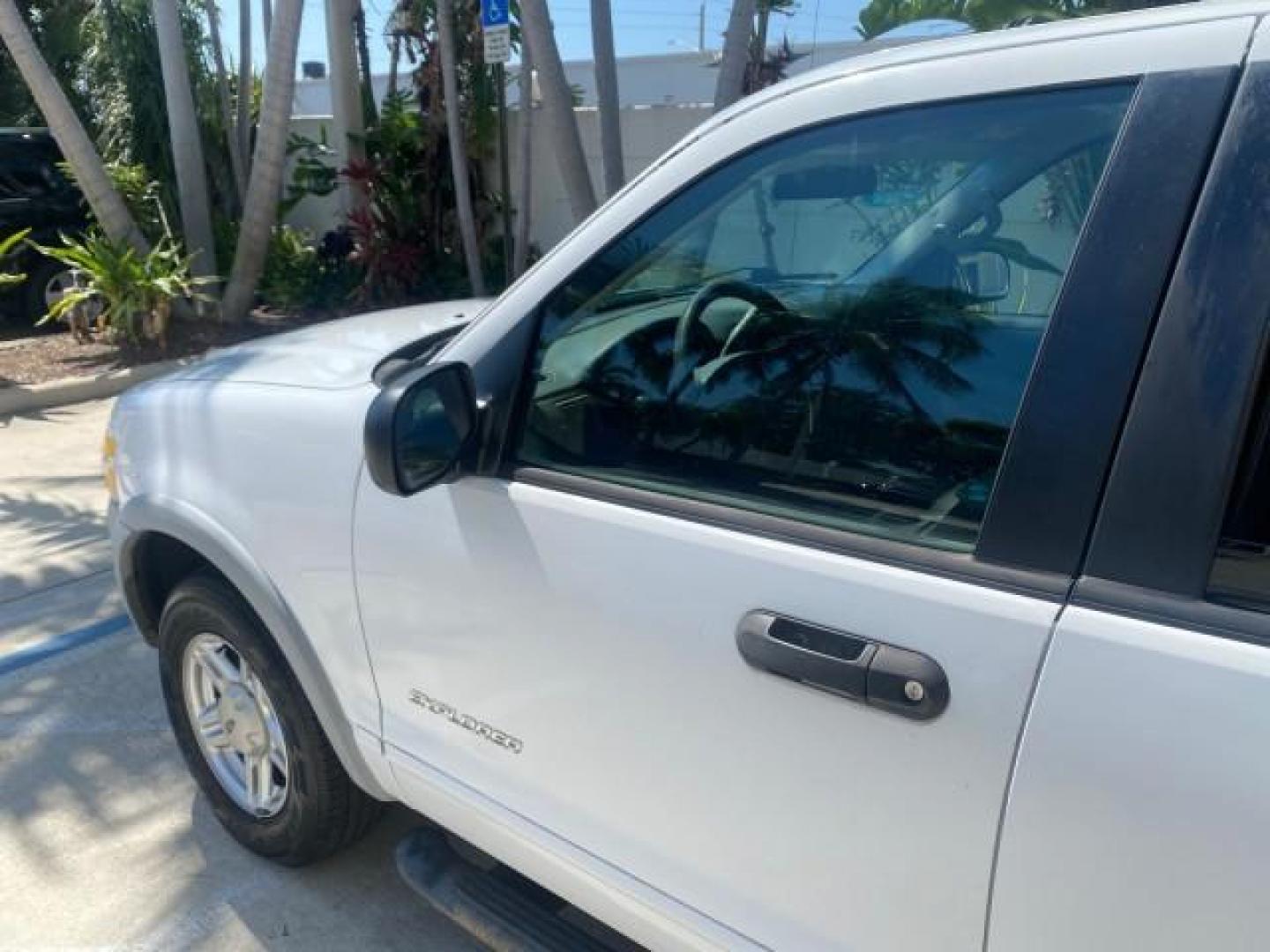 2002 Oxford White /Graphite Ford Explorer XLS FL RUNS LIKE NEW (1FMZU62E22U) with an 4.0L SOHC SEFI V6 Engine engine, Automatic transmission, located at 4701 North Dixie Hwy, Pompano Beach, FL, 33064, (954) 422-2889, 26.240938, -80.123474 - OUR WEBPAGE FLORIDACARS1.COM HAS OVER 100 PHOTOS AND FREE CARFAX LINK 2002 FORD EXPLORER XLS VIN: 1FMZU62E22UA45584 1 F M Z U 6 2 E 2 2 U A 4 5 5 8 4 4 DOOR WAGON/SPORT UTILITY 4.0L V6 F SOHC GASOLINE REAR WHEEL DRIVE Highlighted Features Full Roof Rack Tow Hitch CD Audio Power Windows Power Locks A - Photo#27