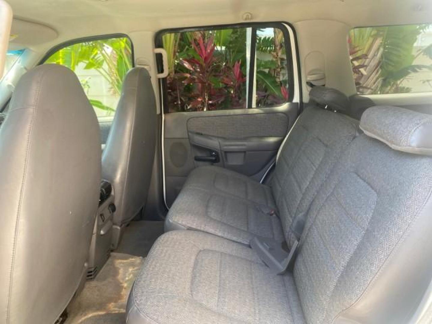 2002 Oxford White /Graphite Ford Explorer XLS FL RUNS LIKE NEW (1FMZU62E22U) with an 4.0L SOHC SEFI V6 Engine engine, Automatic transmission, located at 4701 North Dixie Hwy, Pompano Beach, FL, 33064, (954) 422-2889, 26.240938, -80.123474 - OUR WEBPAGE FLORIDACARS1.COM HAS OVER 100 PHOTOS AND FREE CARFAX LINK 2002 FORD EXPLORER XLS VIN: 1FMZU62E22UA45584 1 F M Z U 6 2 E 2 2 U A 4 5 5 8 4 4 DOOR WAGON/SPORT UTILITY 4.0L V6 F SOHC GASOLINE REAR WHEEL DRIVE Highlighted Features Full Roof Rack Tow Hitch CD Audio Power Windows Power Locks A - Photo#58