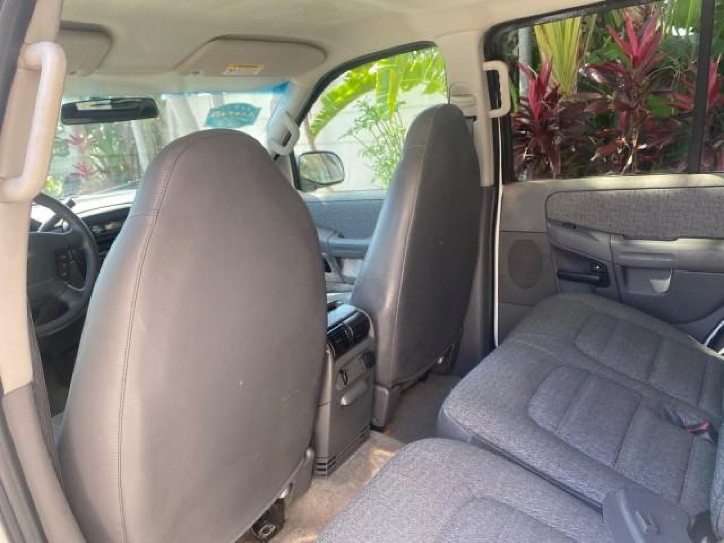 2002 Oxford White /Graphite Ford Explorer XLS FL RUNS LIKE NEW (1FMZU62E22U) with an 4.0L SOHC SEFI V6 Engine engine, Automatic transmission, located at 4701 North Dixie Hwy, Pompano Beach, FL, 33064, (954) 422-2889, 26.240938, -80.123474 - OUR WEBPAGE FLORIDACARS1.COM HAS OVER 100 PHOTOS AND FREE CARFAX LINK 2002 FORD EXPLORER XLS VIN: 1FMZU62E22UA45584 1 F M Z U 6 2 E 2 2 U A 4 5 5 8 4 4 DOOR WAGON/SPORT UTILITY 4.0L V6 F SOHC GASOLINE REAR WHEEL DRIVE Highlighted Features Full Roof Rack Tow Hitch CD Audio Power Windows Power Locks A - Photo#59