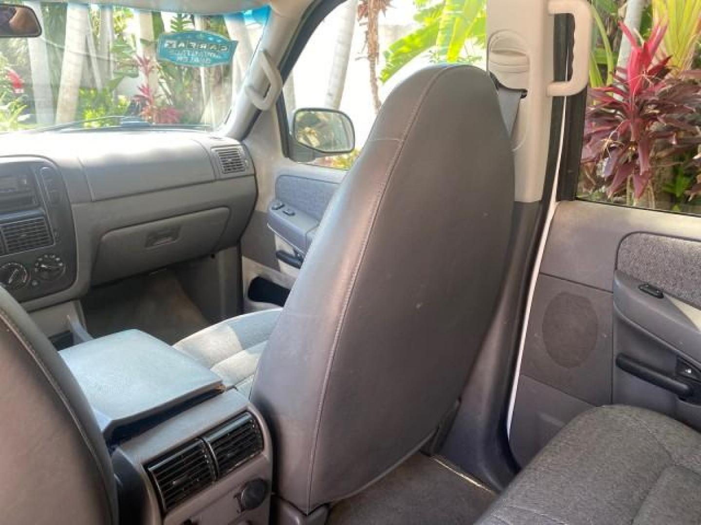 2002 Oxford White /Graphite Ford Explorer XLS FL RUNS LIKE NEW (1FMZU62E22U) with an 4.0L SOHC SEFI V6 Engine engine, Automatic transmission, located at 4701 North Dixie Hwy, Pompano Beach, FL, 33064, (954) 422-2889, 26.240938, -80.123474 - OUR WEBPAGE FLORIDACARS1.COM HAS OVER 100 PHOTOS AND FREE CARFAX LINK 2002 FORD EXPLORER XLS VIN: 1FMZU62E22UA45584 1 F M Z U 6 2 E 2 2 U A 4 5 5 8 4 4 DOOR WAGON/SPORT UTILITY 4.0L V6 F SOHC GASOLINE REAR WHEEL DRIVE Highlighted Features Full Roof Rack Tow Hitch CD Audio Power Windows Power Locks A - Photo#63