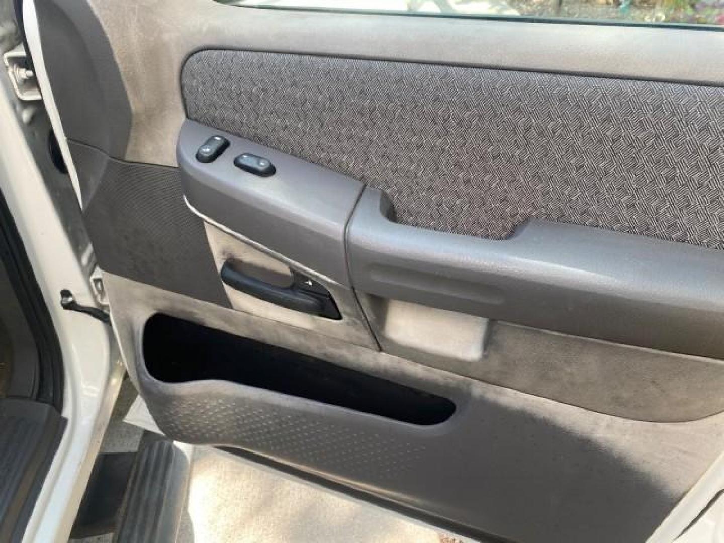 2002 Oxford White /Graphite Ford Explorer XLS FL RUNS LIKE NEW (1FMZU62E22U) with an 4.0L SOHC SEFI V6 Engine engine, Automatic transmission, located at 4701 North Dixie Hwy, Pompano Beach, FL, 33064, (954) 422-2889, 26.240938, -80.123474 - OUR WEBPAGE FLORIDACARS1.COM HAS OVER 100 PHOTOS AND FREE CARFAX LINK 2002 FORD EXPLORER XLS VIN: 1FMZU62E22UA45584 1 F M Z U 6 2 E 2 2 U A 4 5 5 8 4 4 DOOR WAGON/SPORT UTILITY 4.0L V6 F SOHC GASOLINE REAR WHEEL DRIVE Highlighted Features Full Roof Rack Tow Hitch CD Audio Power Windows Power Locks A - Photo#88