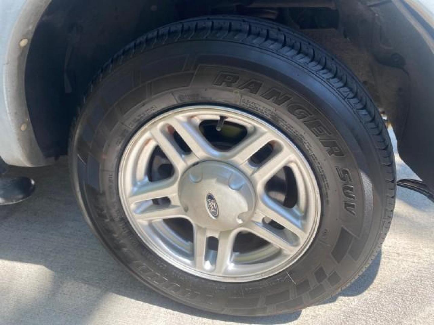2002 Oxford White /Graphite Ford Explorer XLS FL RUNS LIKE NEW (1FMZU62E22U) with an 4.0L SOHC SEFI V6 Engine engine, Automatic transmission, located at 4701 North Dixie Hwy, Pompano Beach, FL, 33064, (954) 422-2889, 26.240938, -80.123474 - OUR WEBPAGE FLORIDACARS1.COM HAS OVER 100 PHOTOS AND FREE CARFAX LINK 2002 FORD EXPLORER XLS VIN: 1FMZU62E22UA45584 1 F M Z U 6 2 E 2 2 U A 4 5 5 8 4 4 DOOR WAGON/SPORT UTILITY 4.0L V6 F SOHC GASOLINE REAR WHEEL DRIVE Highlighted Features Full Roof Rack Tow Hitch CD Audio Power Windows Power Locks A - Photo#96