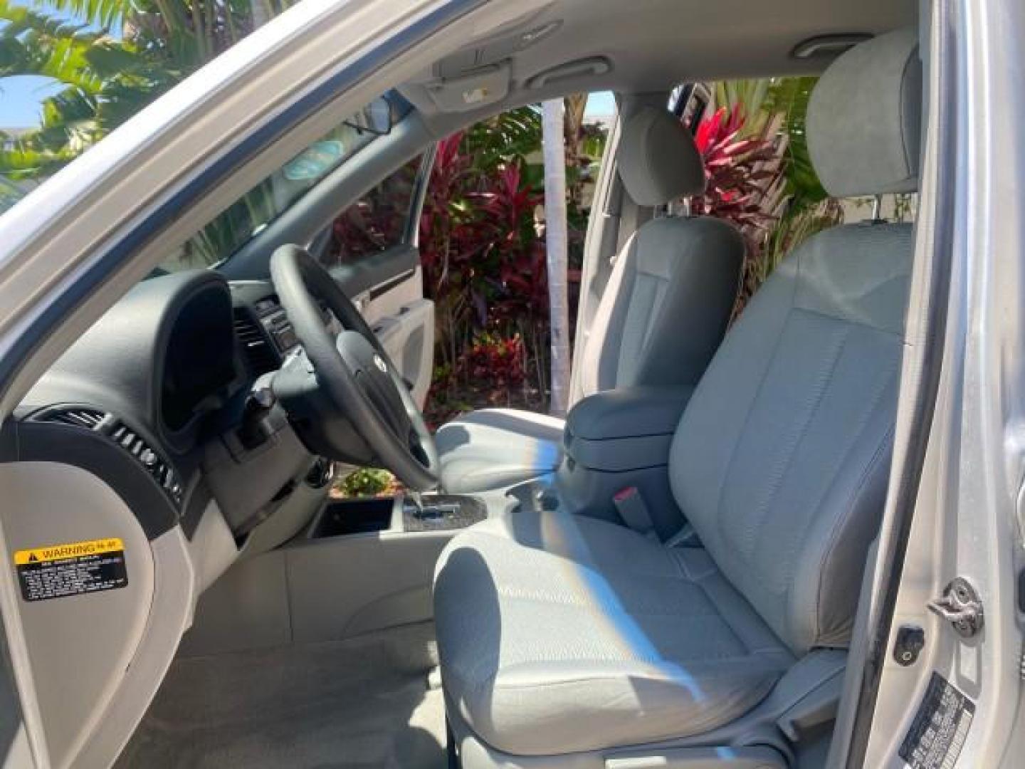 2007 Platinum /Gray Hyundai Santa Fe GLS LOW MILES 37,778 (5NMSG13D77H) with an 2.7L DOHC MPI V6 Engine engine, Automatic transmission, located at 4701 North Dixie Hwy, Pompano Beach, FL, 33064, (954) 422-2889, 26.240938, -80.123474 - OUR WEBPAGE FLORIDACARS1.COM HAS OVER 100 PHOTOS AND FREE CARFAX LINK 2007 HYUNDAI SANTA FE GLS VIN: 5NMSG13D77H123524 5 N M S G 1 3 D 7 7 H 1 2 3 5 2 4 4 DOOR WAGON/SPORT UTILITY 2.7L V6 F DOHC 16V GASOLINE FRONT WHEEL DRIVE Top Features Alloy Wheels Cloth Seats Satellite Radio Ready Basic Features - Photo#10