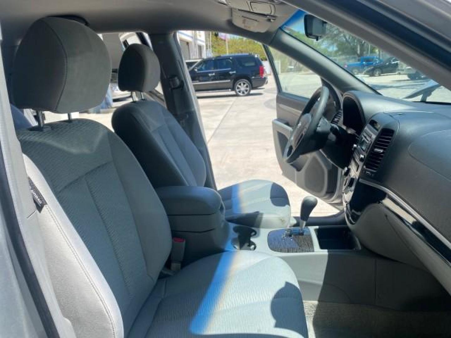 2007 Platinum /Gray Hyundai Santa Fe GLS LOW MILES 37,778 (5NMSG13D77H) with an 2.7L DOHC MPI V6 Engine engine, Automatic transmission, located at 4701 North Dixie Hwy, Pompano Beach, FL, 33064, (954) 422-2889, 26.240938, -80.123474 - OUR WEBPAGE FLORIDACARS1.COM HAS OVER 100 PHOTOS AND FREE CARFAX LINK 2007 HYUNDAI SANTA FE GLS VIN: 5NMSG13D77H123524 5 N M S G 1 3 D 7 7 H 1 2 3 5 2 4 4 DOOR WAGON/SPORT UTILITY 2.7L V6 F DOHC 16V GASOLINE FRONT WHEEL DRIVE Top Features Alloy Wheels Cloth Seats Satellite Radio Ready Basic Features - Photo#12