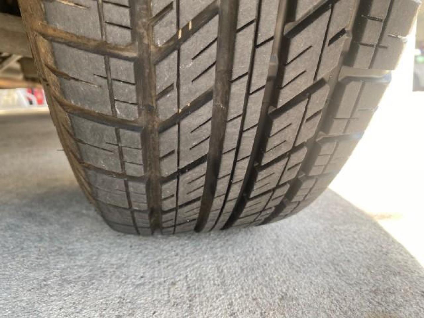 2007 Platinum /Gray Hyundai Santa Fe GLS LOW MILES 37,778 (5NMSG13D77H) with an 2.7L DOHC MPI V6 Engine engine, Automatic transmission, located at 4701 North Dixie Hwy, Pompano Beach, FL, 33064, (954) 422-2889, 26.240938, -80.123474 - OUR WEBPAGE FLORIDACARS1.COM HAS OVER 100 PHOTOS AND FREE CARFAX LINK 2007 HYUNDAI SANTA FE GLS VIN: 5NMSG13D77H123524 5 N M S G 1 3 D 7 7 H 1 2 3 5 2 4 4 DOOR WAGON/SPORT UTILITY 2.7L V6 F DOHC 16V GASOLINE FRONT WHEEL DRIVE Top Features Alloy Wheels Cloth Seats Satellite Radio Ready Basic Features - Photo#20