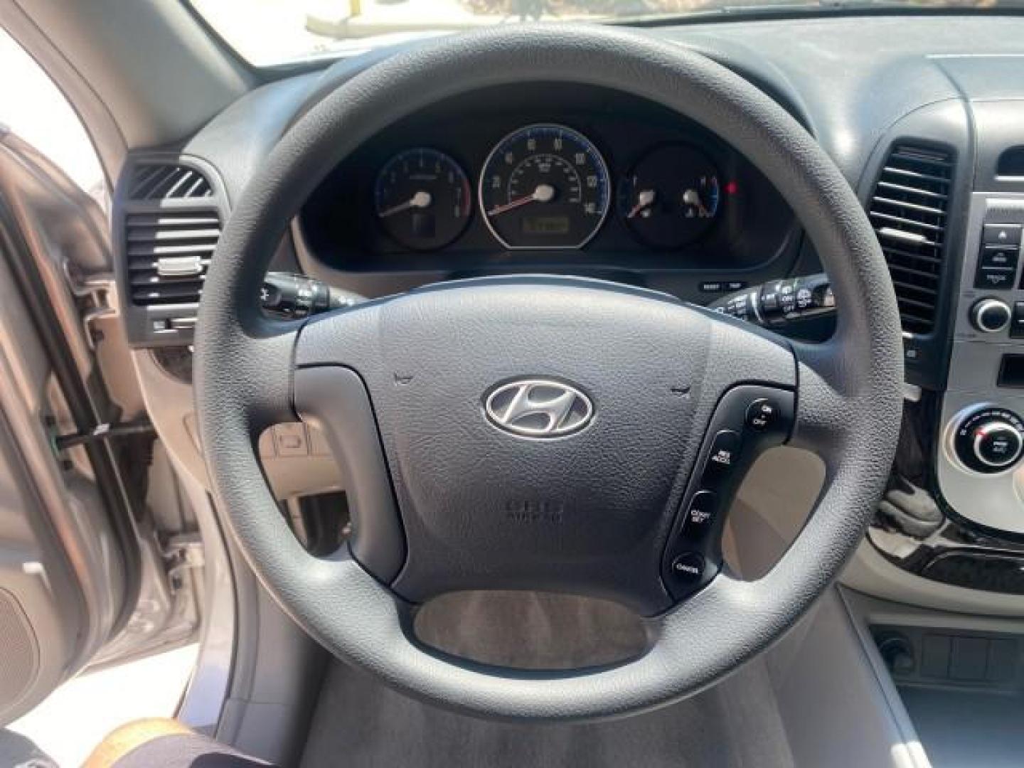 2007 Platinum /Gray Hyundai Santa Fe GLS LOW MILES 37,778 (5NMSG13D77H) with an 2.7L DOHC MPI V6 Engine engine, Automatic transmission, located at 4701 North Dixie Hwy, Pompano Beach, FL, 33064, (954) 422-2889, 26.240938, -80.123474 - OUR WEBPAGE FLORIDACARS1.COM HAS OVER 100 PHOTOS AND FREE CARFAX LINK 2007 HYUNDAI SANTA FE GLS VIN: 5NMSG13D77H123524 5 N M S G 1 3 D 7 7 H 1 2 3 5 2 4 4 DOOR WAGON/SPORT UTILITY 2.7L V6 F DOHC 16V GASOLINE FRONT WHEEL DRIVE Top Features Alloy Wheels Cloth Seats Satellite Radio Ready Basic Features - Photo#35