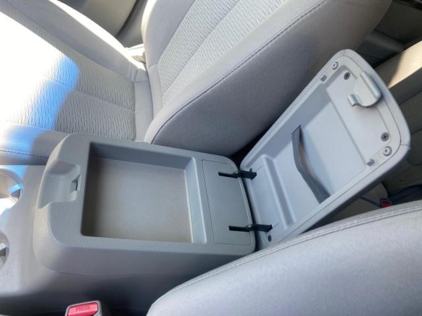 2007 Platinum /Gray Hyundai Santa Fe GLS LOW MILES 37,778 (5NMSG13D77H) with an 2.7L DOHC MPI V6 Engine engine, Automatic transmission, located at 4701 North Dixie Hwy, Pompano Beach, FL, 33064, (954) 422-2889, 26.240938, -80.123474 - OUR WEBPAGE FLORIDACARS1.COM HAS OVER 100 PHOTOS AND FREE CARFAX LINK 2007 HYUNDAI SANTA FE GLS VIN: 5NMSG13D77H123524 5 N M S G 1 3 D 7 7 H 1 2 3 5 2 4 4 DOOR WAGON/SPORT UTILITY 2.7L V6 F DOHC 16V GASOLINE FRONT WHEEL DRIVE Top Features Alloy Wheels Cloth Seats Satellite Radio Ready Basic Features - Photo#49