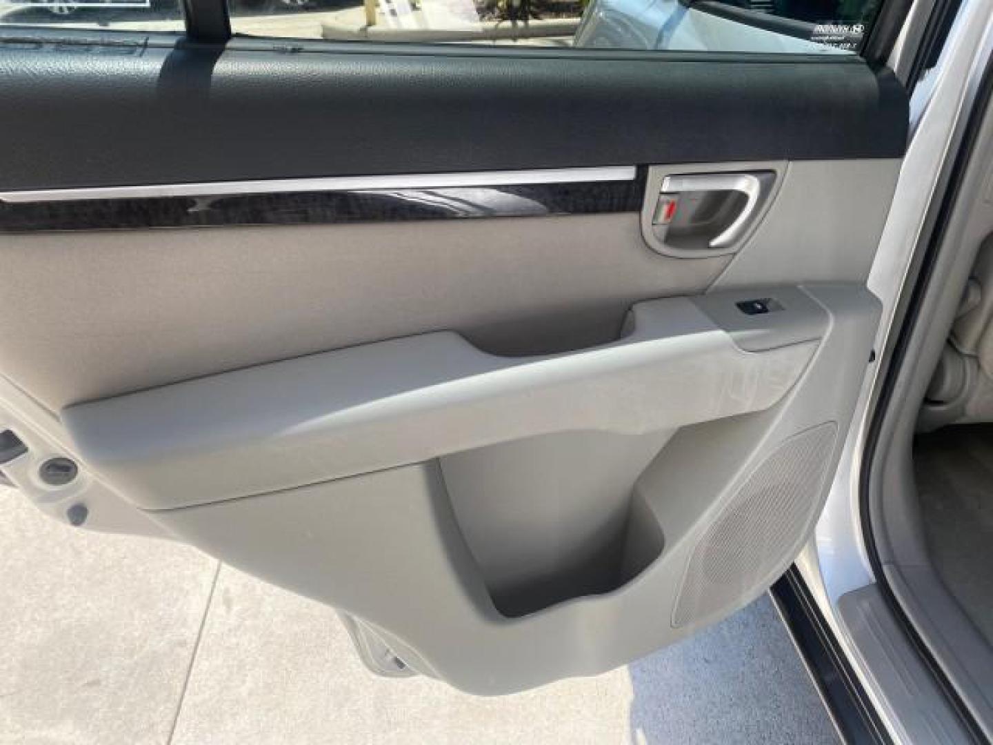 2007 Platinum /Gray Hyundai Santa Fe GLS LOW MILES 37,778 (5NMSG13D77H) with an 2.7L DOHC MPI V6 Engine engine, Automatic transmission, located at 4701 North Dixie Hwy, Pompano Beach, FL, 33064, (954) 422-2889, 26.240938, -80.123474 - OUR WEBPAGE FLORIDACARS1.COM HAS OVER 100 PHOTOS AND FREE CARFAX LINK 2007 HYUNDAI SANTA FE GLS VIN: 5NMSG13D77H123524 5 N M S G 1 3 D 7 7 H 1 2 3 5 2 4 4 DOOR WAGON/SPORT UTILITY 2.7L V6 F DOHC 16V GASOLINE FRONT WHEEL DRIVE Top Features Alloy Wheels Cloth Seats Satellite Radio Ready Basic Features - Photo#59