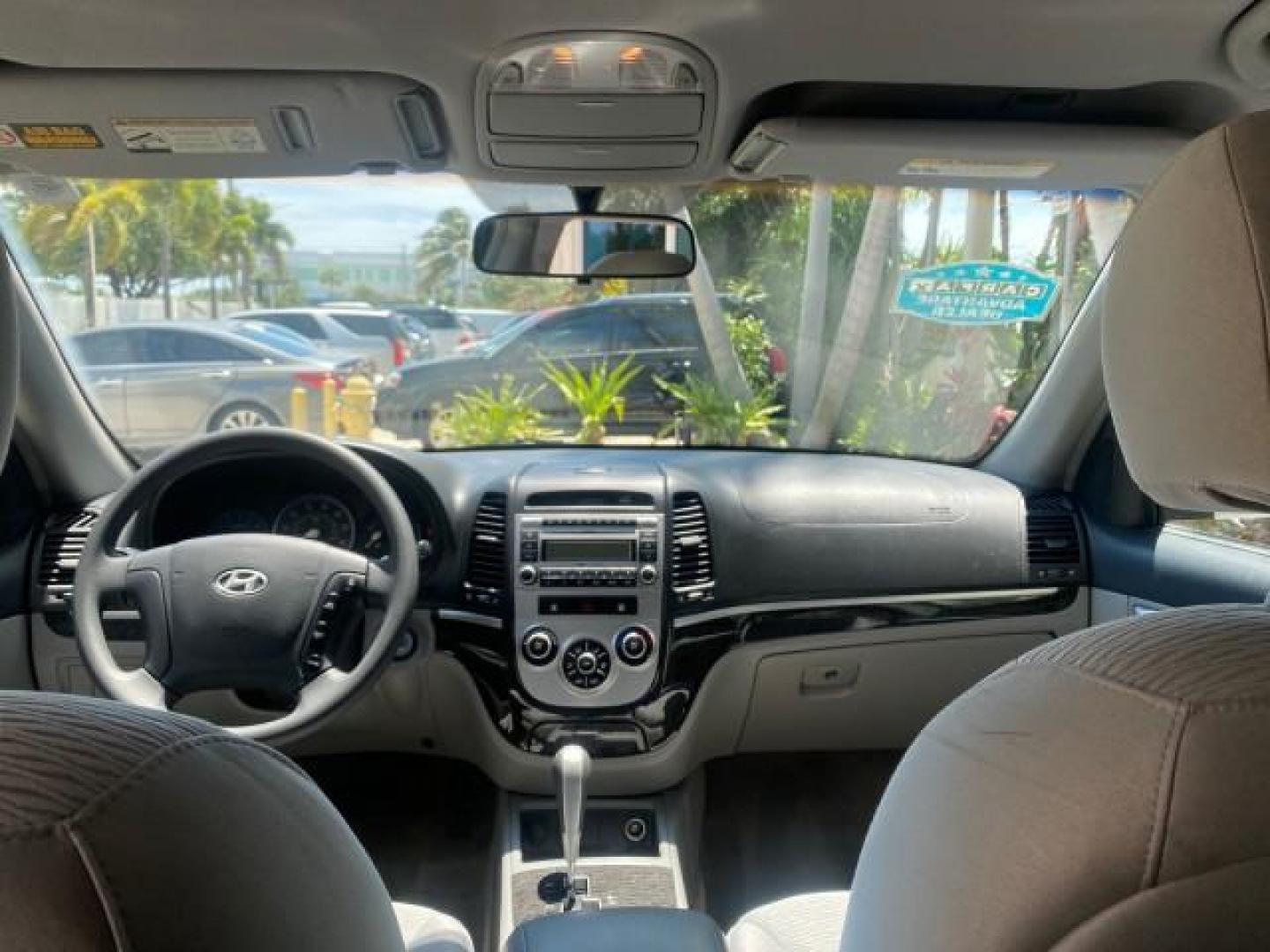2007 Platinum /Gray Hyundai Santa Fe GLS LOW MILES 37,778 (5NMSG13D77H) with an 2.7L DOHC MPI V6 Engine engine, Automatic transmission, located at 4701 North Dixie Hwy, Pompano Beach, FL, 33064, (954) 422-2889, 26.240938, -80.123474 - OUR WEBPAGE FLORIDACARS1.COM HAS OVER 100 PHOTOS AND FREE CARFAX LINK 2007 HYUNDAI SANTA FE GLS VIN: 5NMSG13D77H123524 5 N M S G 1 3 D 7 7 H 1 2 3 5 2 4 4 DOOR WAGON/SPORT UTILITY 2.7L V6 F DOHC 16V GASOLINE FRONT WHEEL DRIVE Top Features Alloy Wheels Cloth Seats Satellite Radio Ready Basic Features - Photo#64