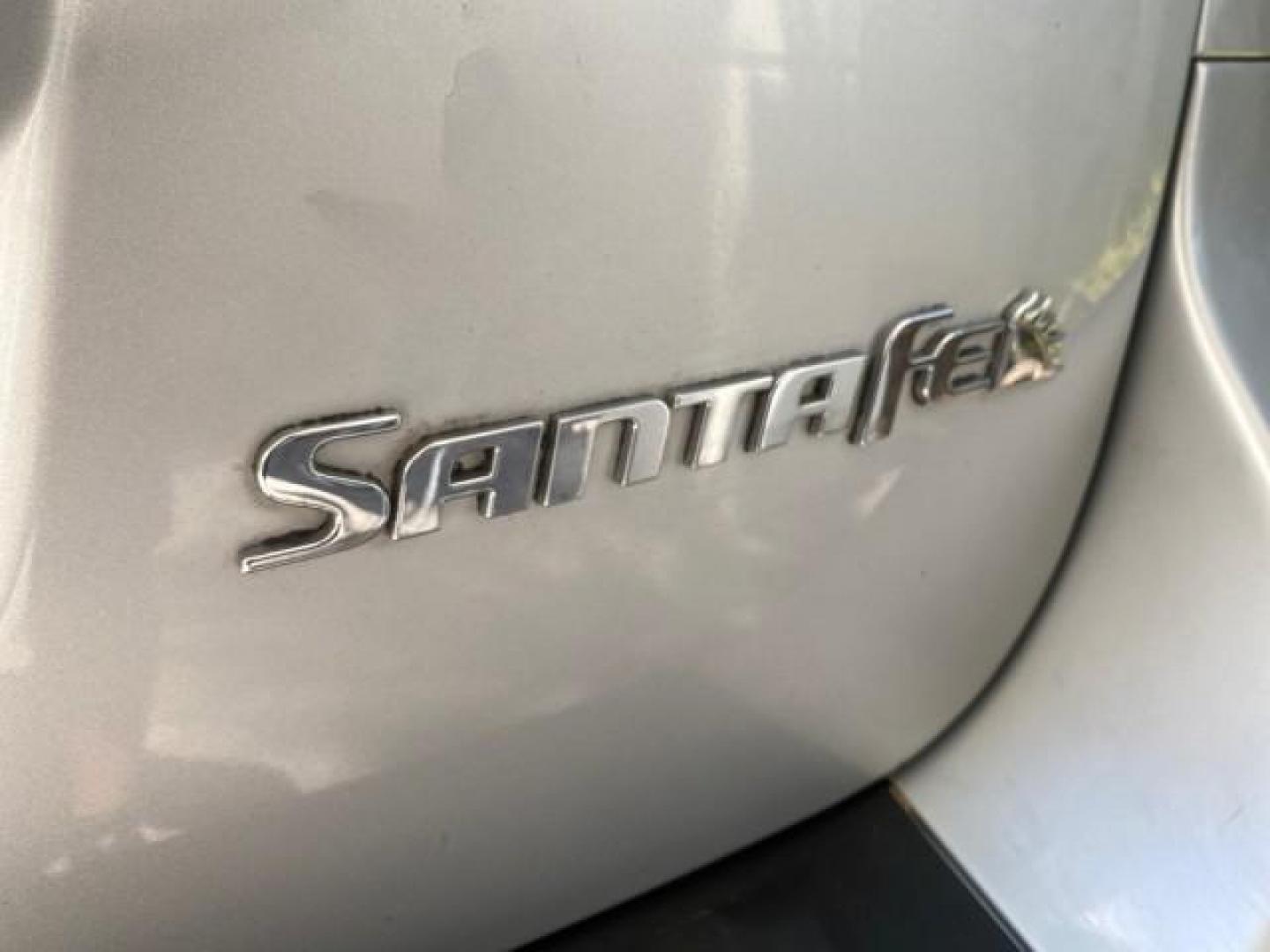 2007 Platinum /Gray Hyundai Santa Fe GLS LOW MILES 37,778 (5NMSG13D77H) with an 2.7L DOHC MPI V6 Engine engine, Automatic transmission, located at 4701 North Dixie Hwy, Pompano Beach, FL, 33064, (954) 422-2889, 26.240938, -80.123474 - OUR WEBPAGE FLORIDACARS1.COM HAS OVER 100 PHOTOS AND FREE CARFAX LINK 2007 HYUNDAI SANTA FE GLS VIN: 5NMSG13D77H123524 5 N M S G 1 3 D 7 7 H 1 2 3 5 2 4 4 DOOR WAGON/SPORT UTILITY 2.7L V6 F DOHC 16V GASOLINE FRONT WHEEL DRIVE Top Features Alloy Wheels Cloth Seats Satellite Radio Ready Basic Features - Photo#75