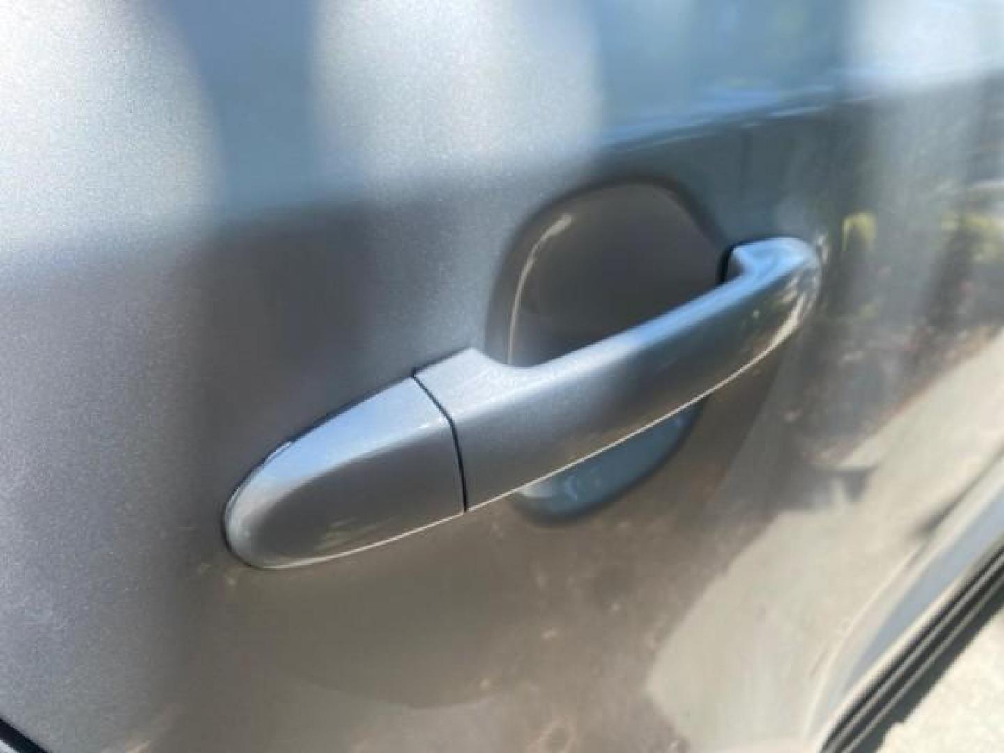 2007 Platinum /Gray Hyundai Santa Fe GLS LOW MILES 37,778 (5NMSG13D77H) with an 2.7L DOHC MPI V6 Engine engine, Automatic transmission, located at 4701 North Dixie Hwy, Pompano Beach, FL, 33064, (954) 422-2889, 26.240938, -80.123474 - OUR WEBPAGE FLORIDACARS1.COM HAS OVER 100 PHOTOS AND FREE CARFAX LINK 2007 HYUNDAI SANTA FE GLS VIN: 5NMSG13D77H123524 5 N M S G 1 3 D 7 7 H 1 2 3 5 2 4 4 DOOR WAGON/SPORT UTILITY 2.7L V6 F DOHC 16V GASOLINE FRONT WHEEL DRIVE Top Features Alloy Wheels Cloth Seats Satellite Radio Ready Basic Features - Photo#85